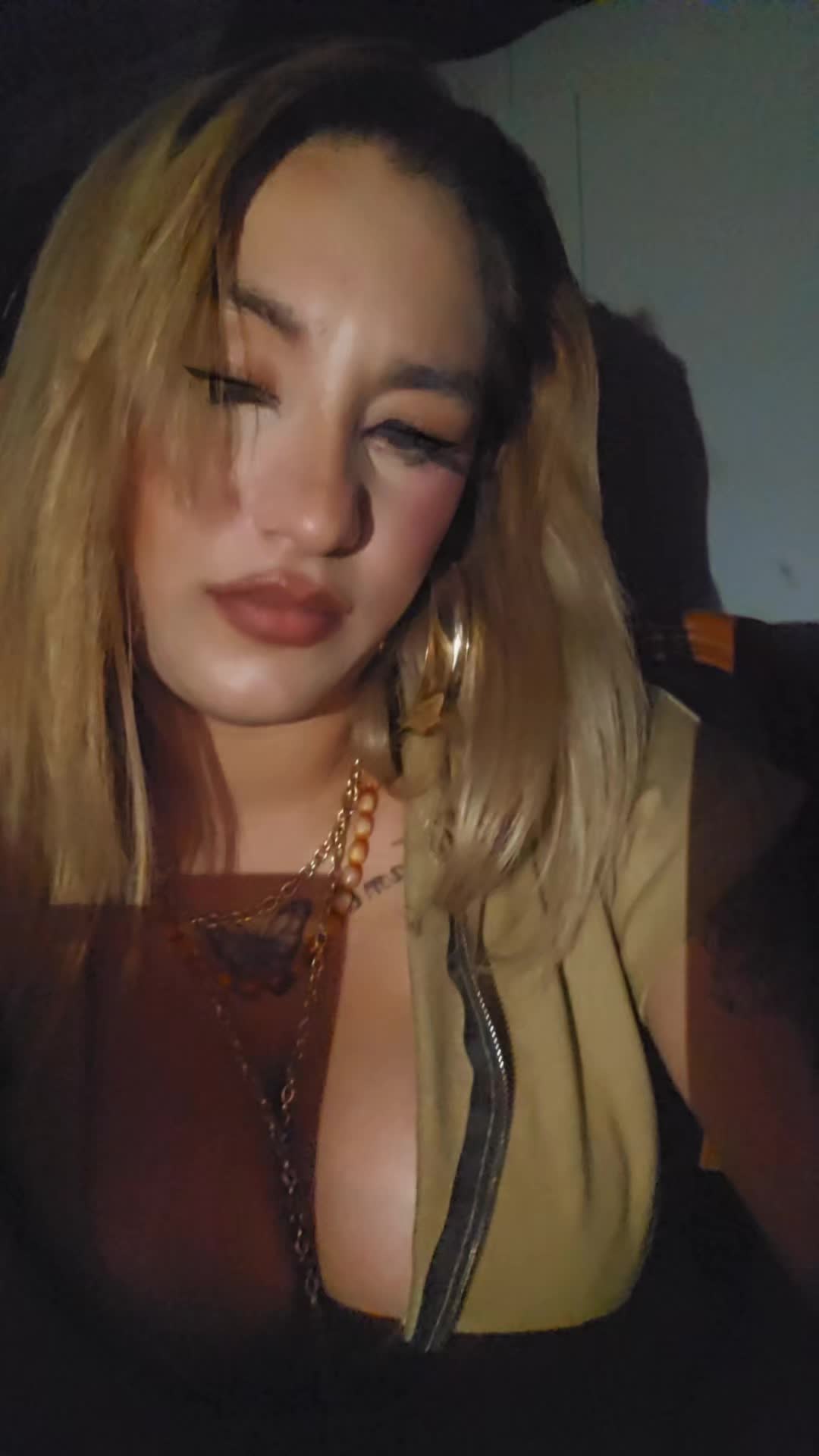 @zf_.23 🫦🖤
