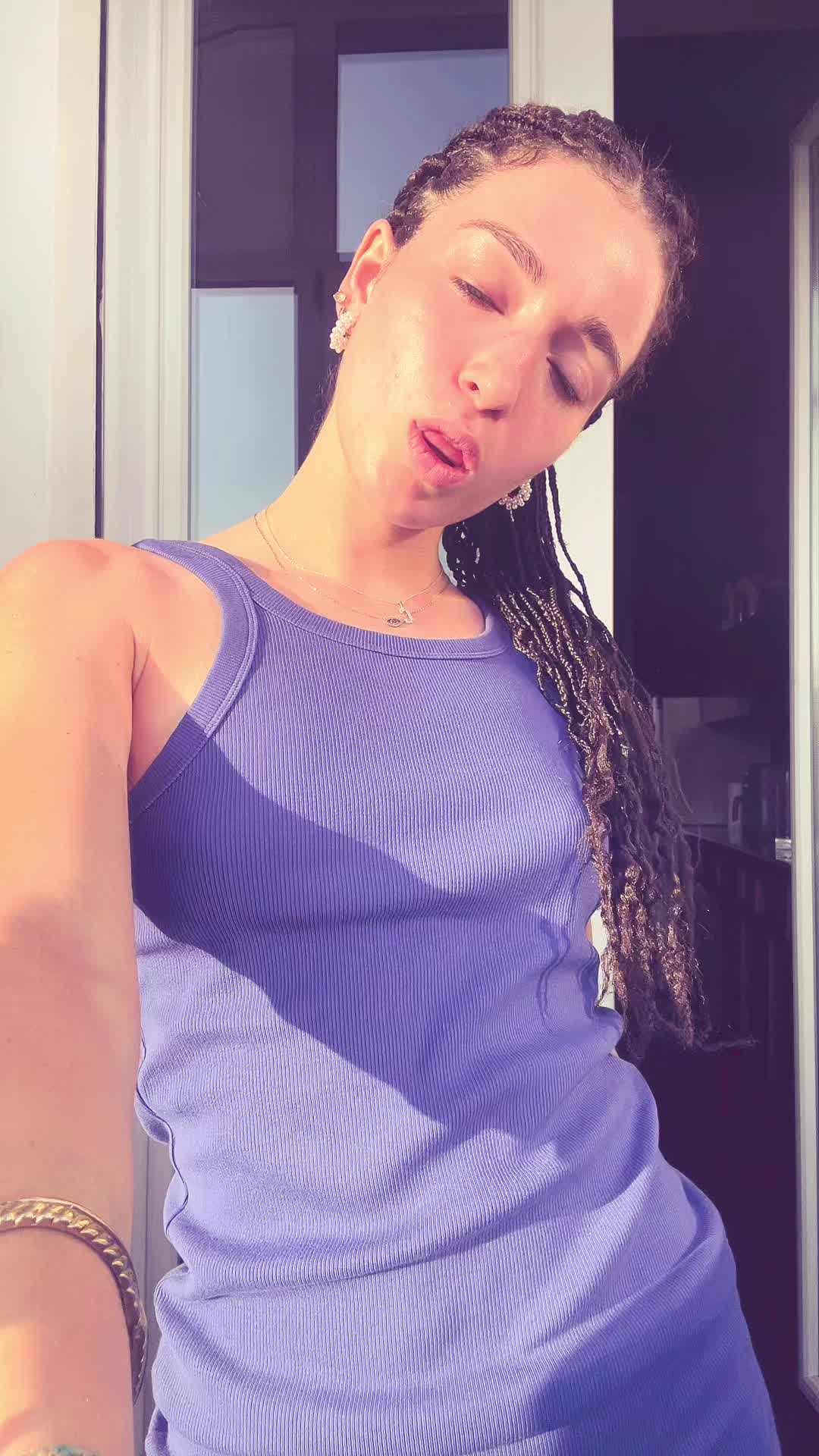 @ceciliafavaron