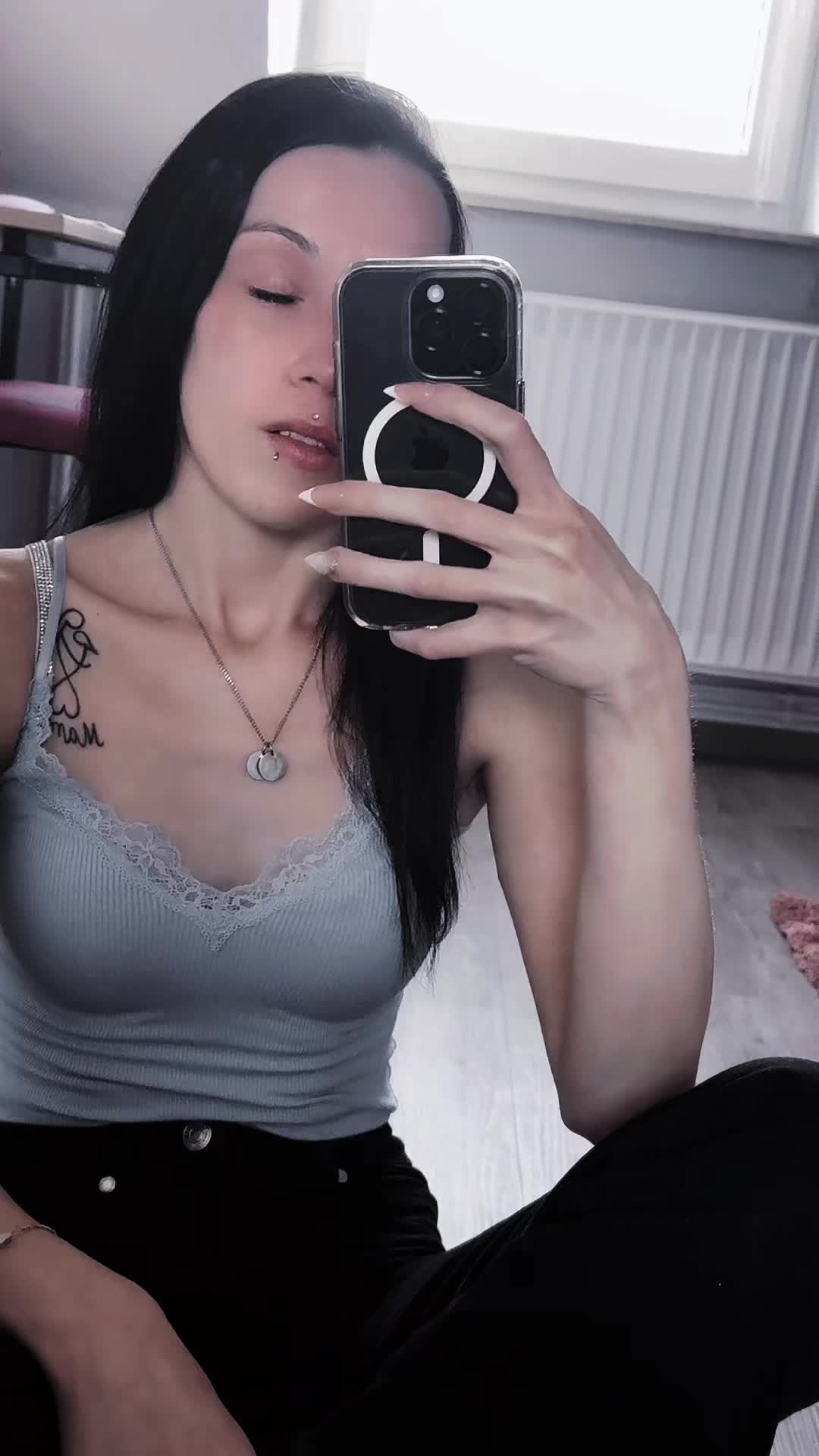 @_vivi_enne_