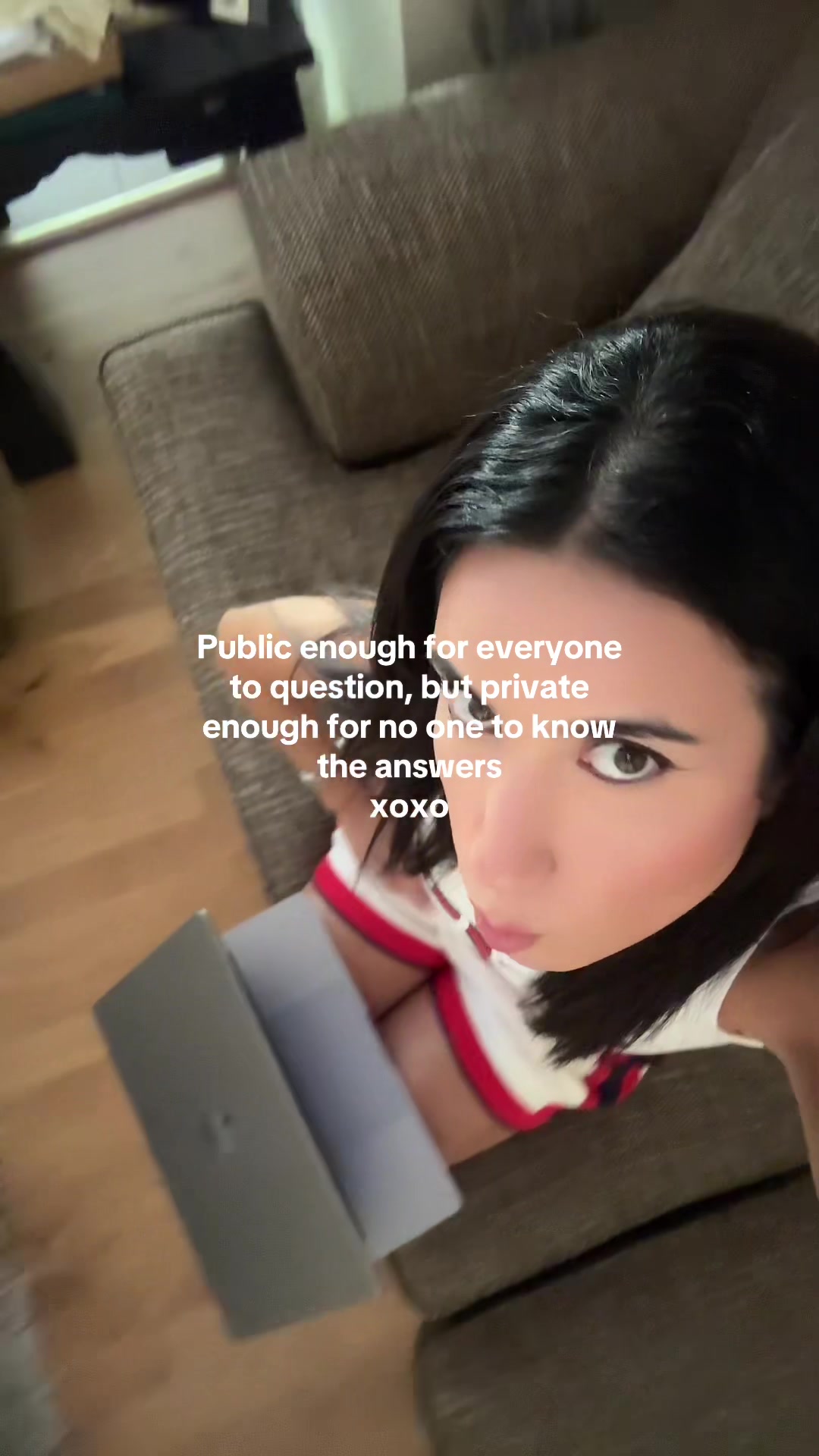 @Tania