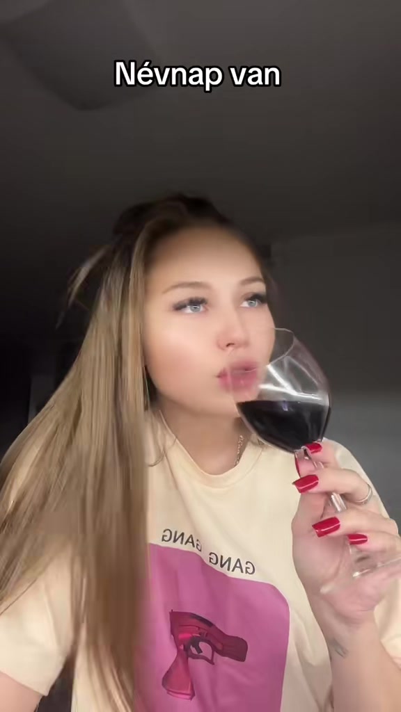 @☀️𝓔𝓵𝓮𝓷𝓪 ☀️
