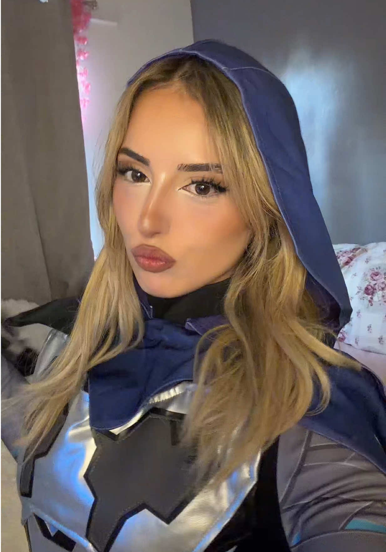 @Sez