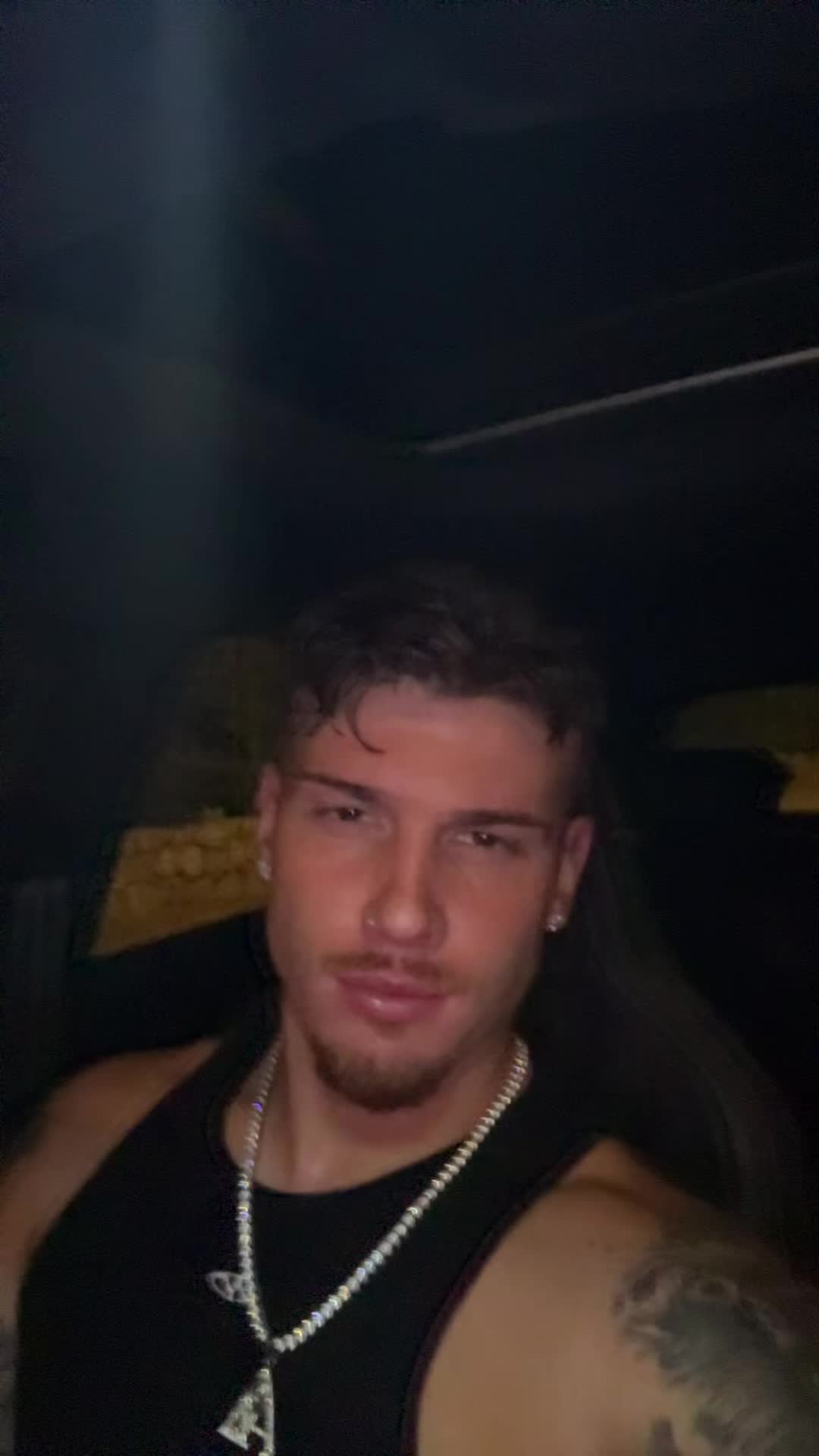@Adrianpeli💤