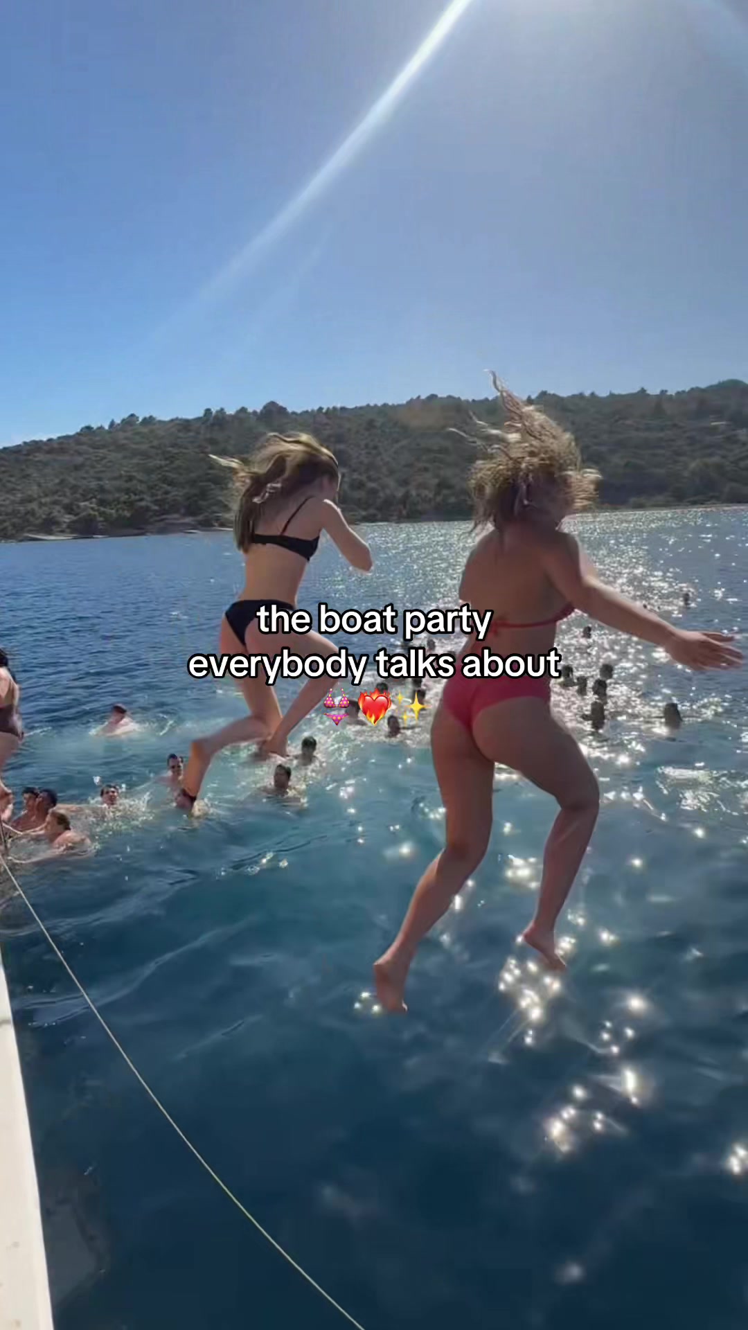 @Out To Sea - Split Boat Party