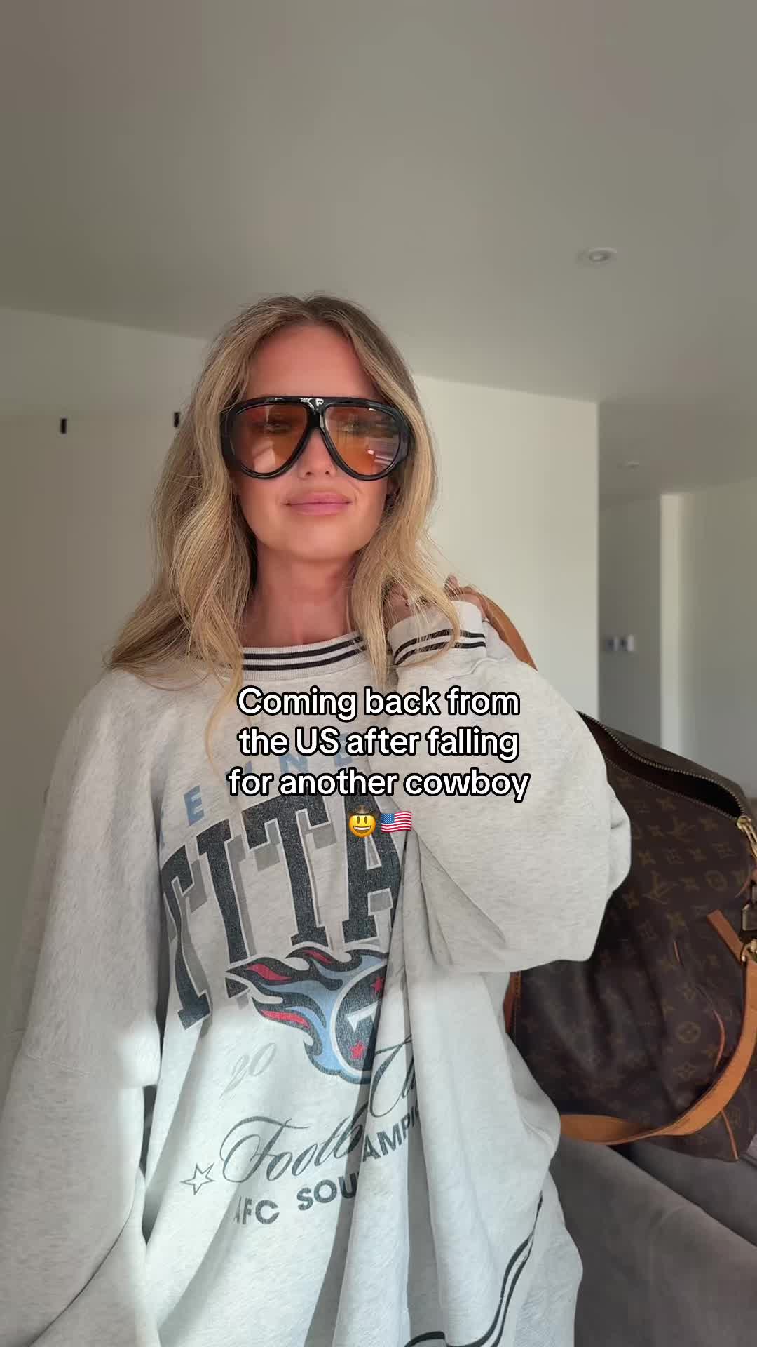 @ASHLEIGH VLOGS