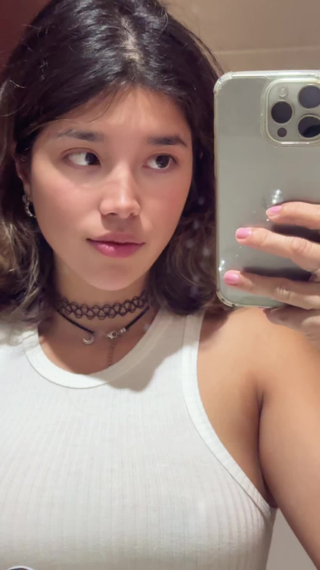 @Ariannelychee