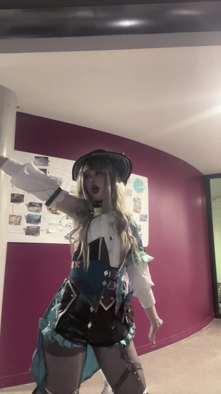 @echo 🖇️