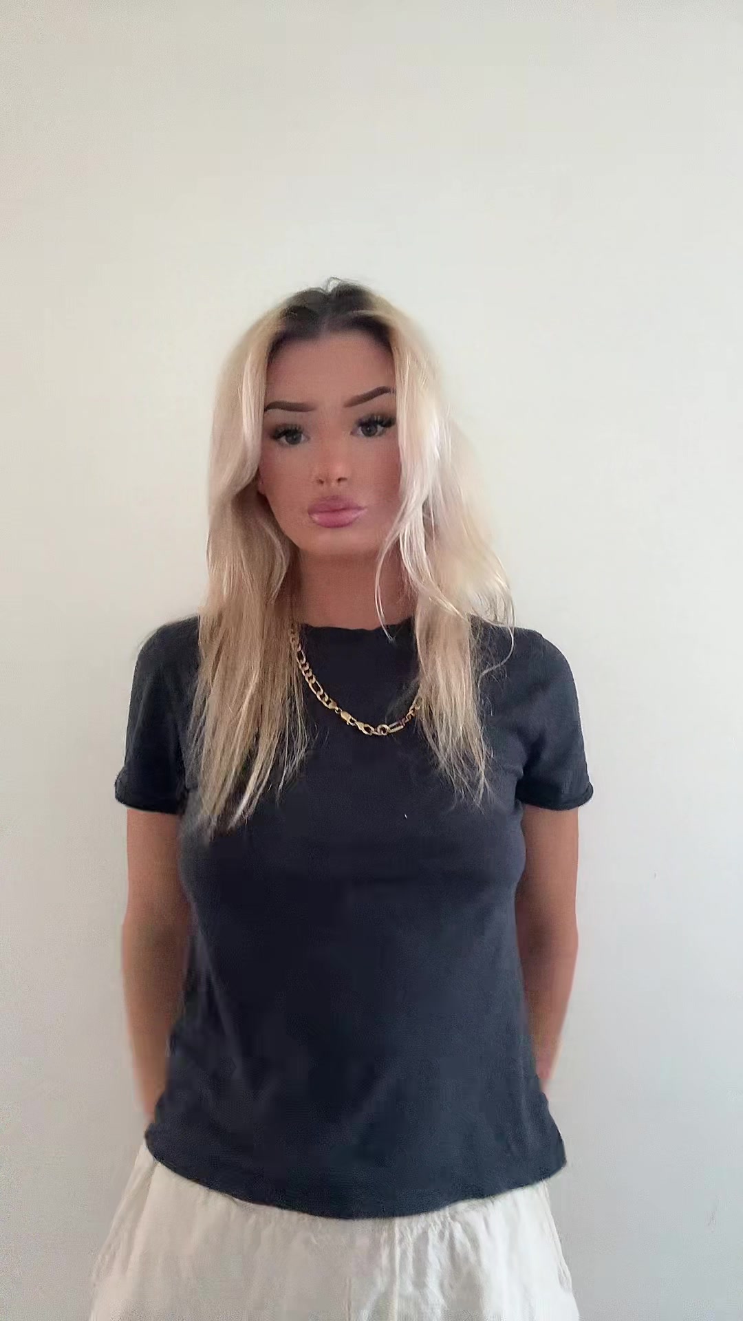 @Elliequigley