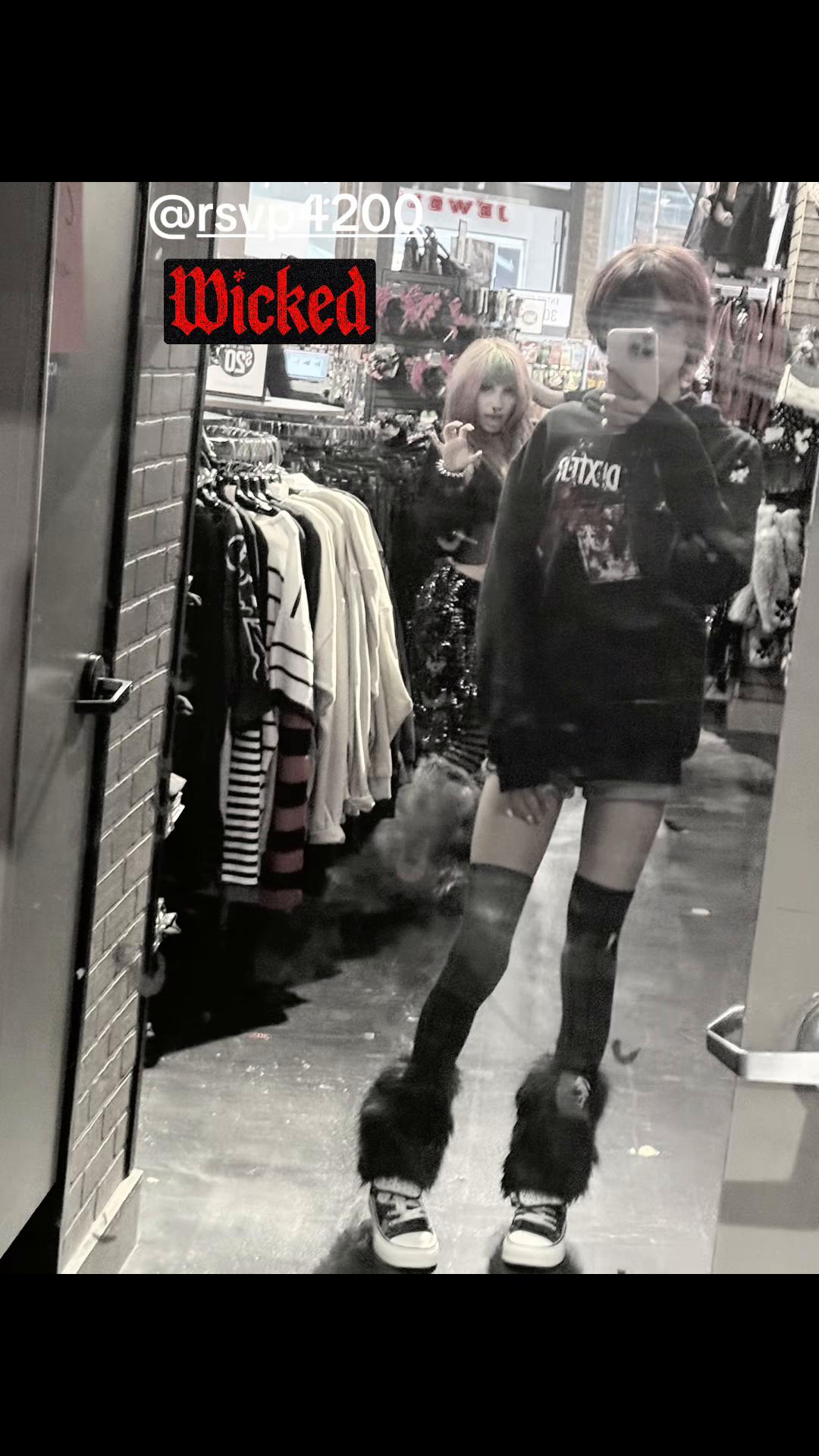 @dollcuff