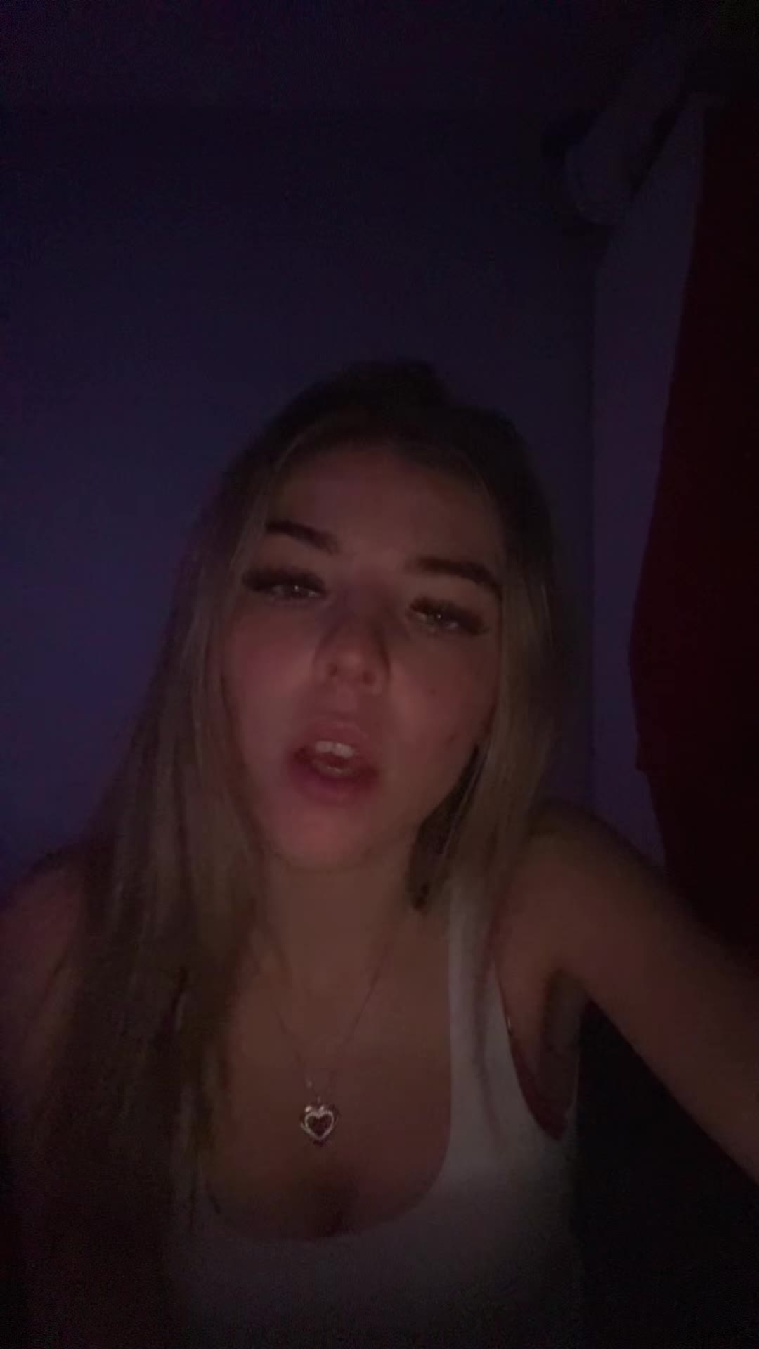 @x_lexie3