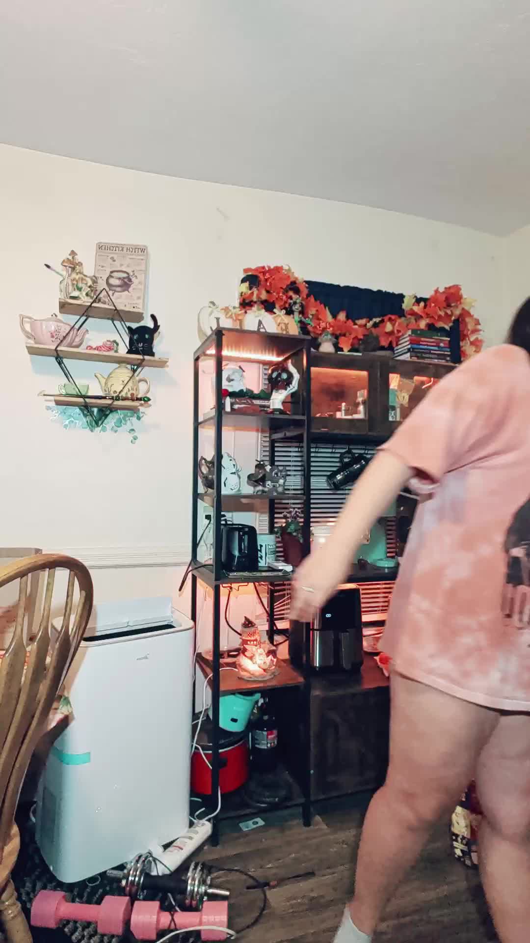 @Chellyissomewhere710
