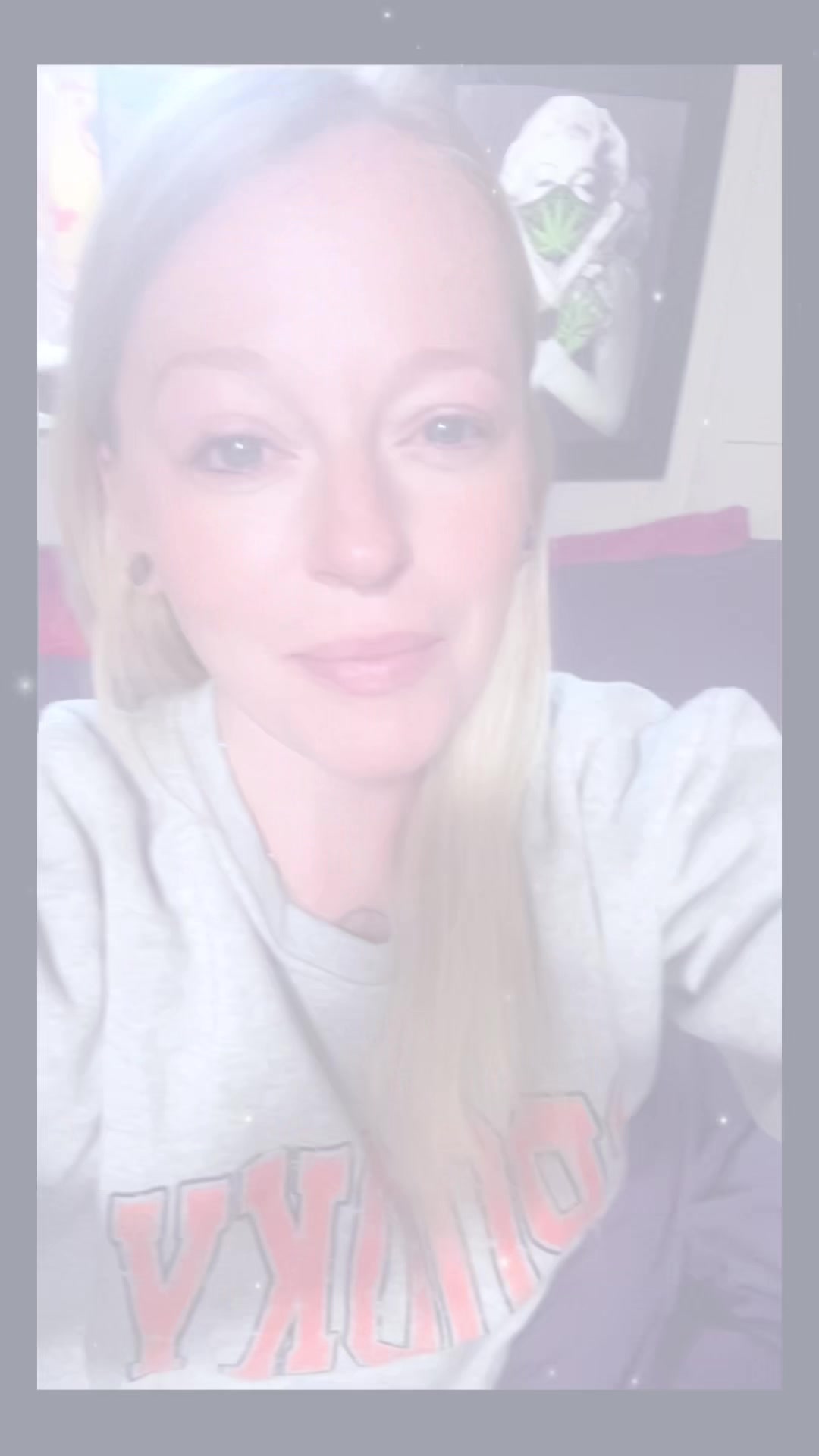 @queenbee03