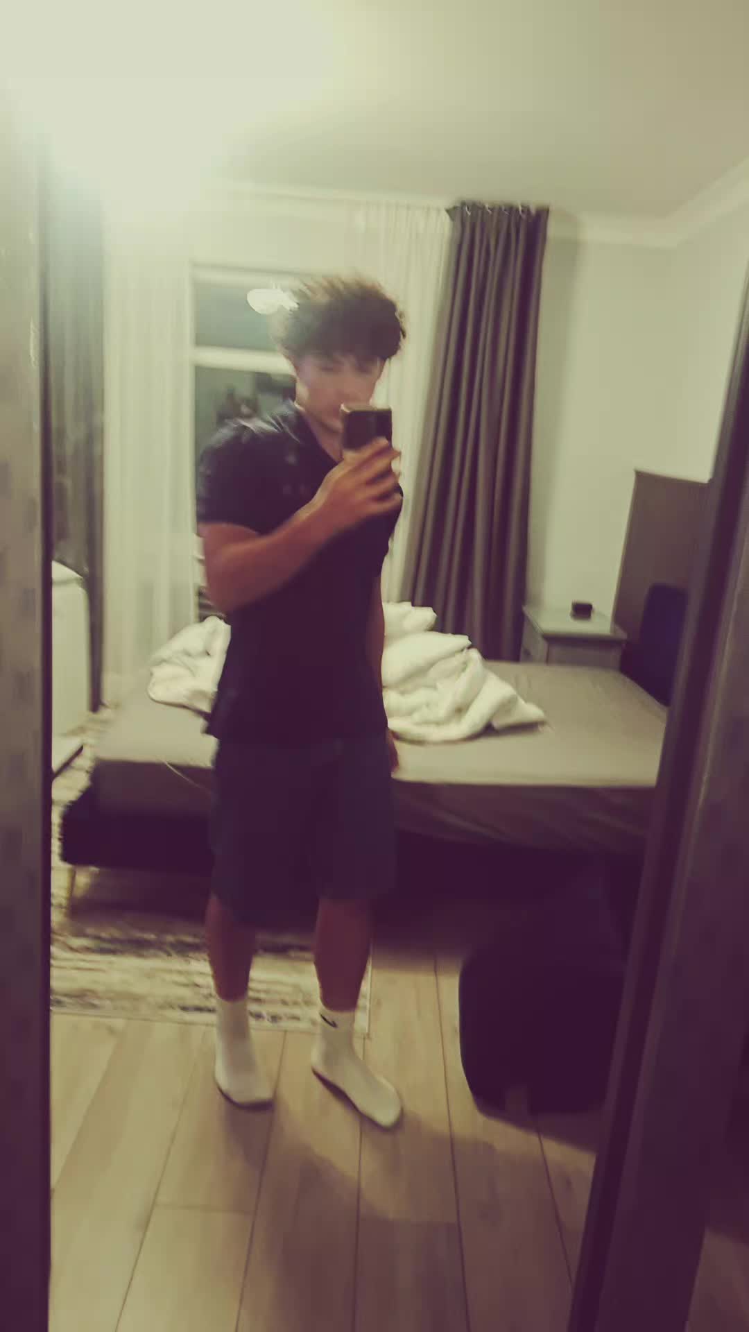 @T.Cam10