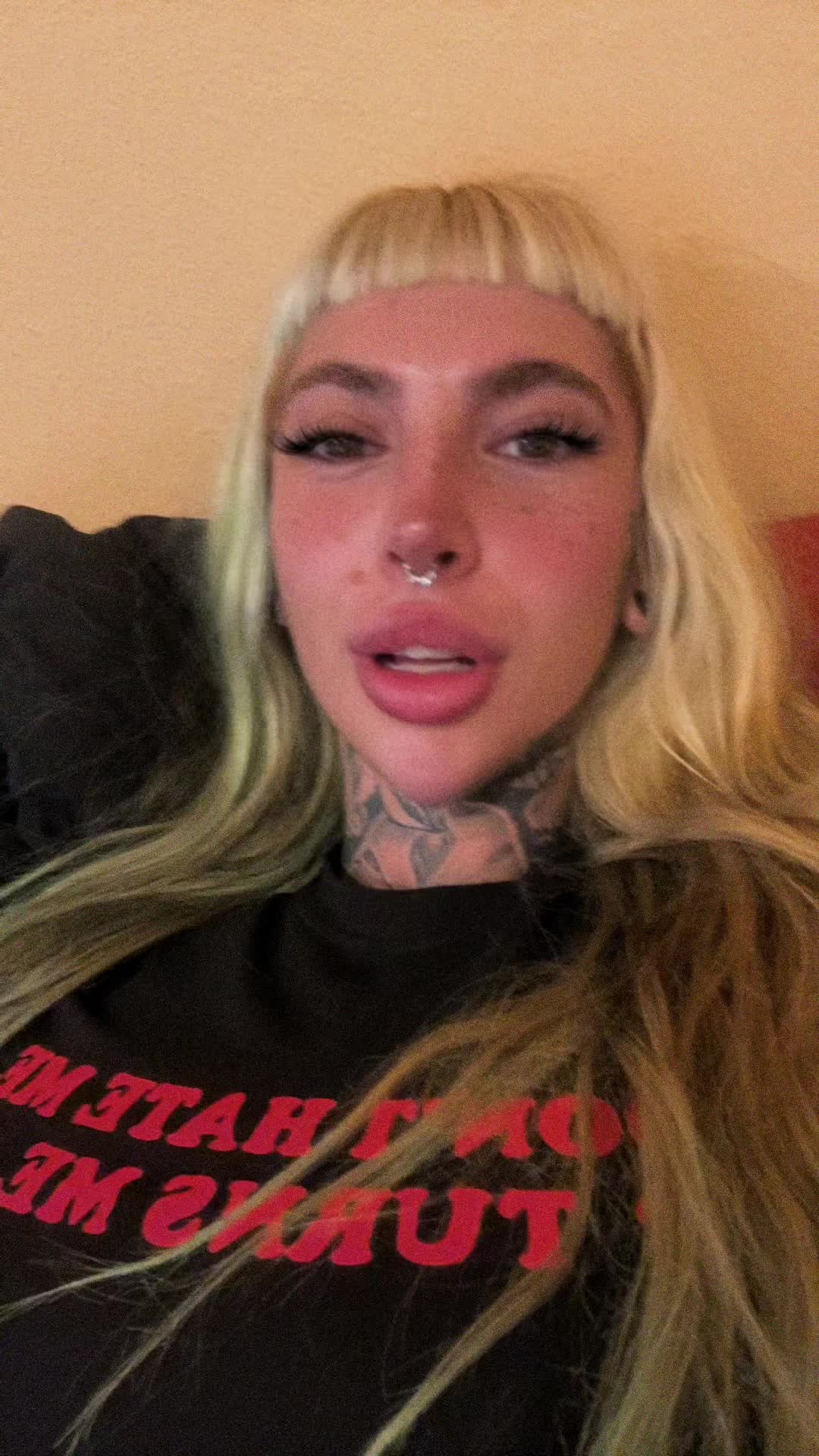 @✨T cheeks ✨