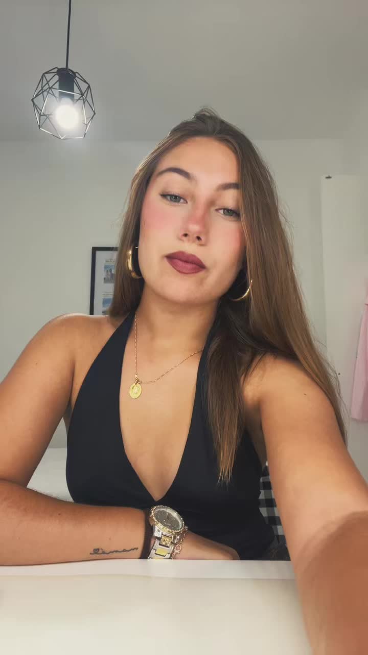 @Angelaajuradoo2__