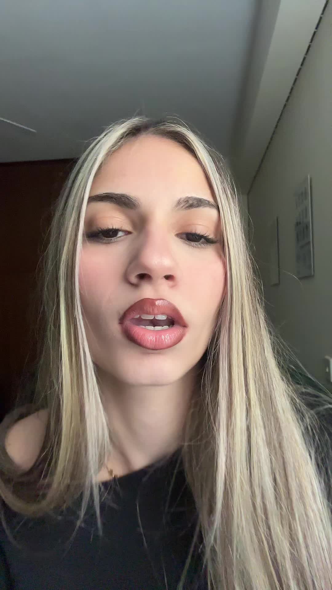 @becca
