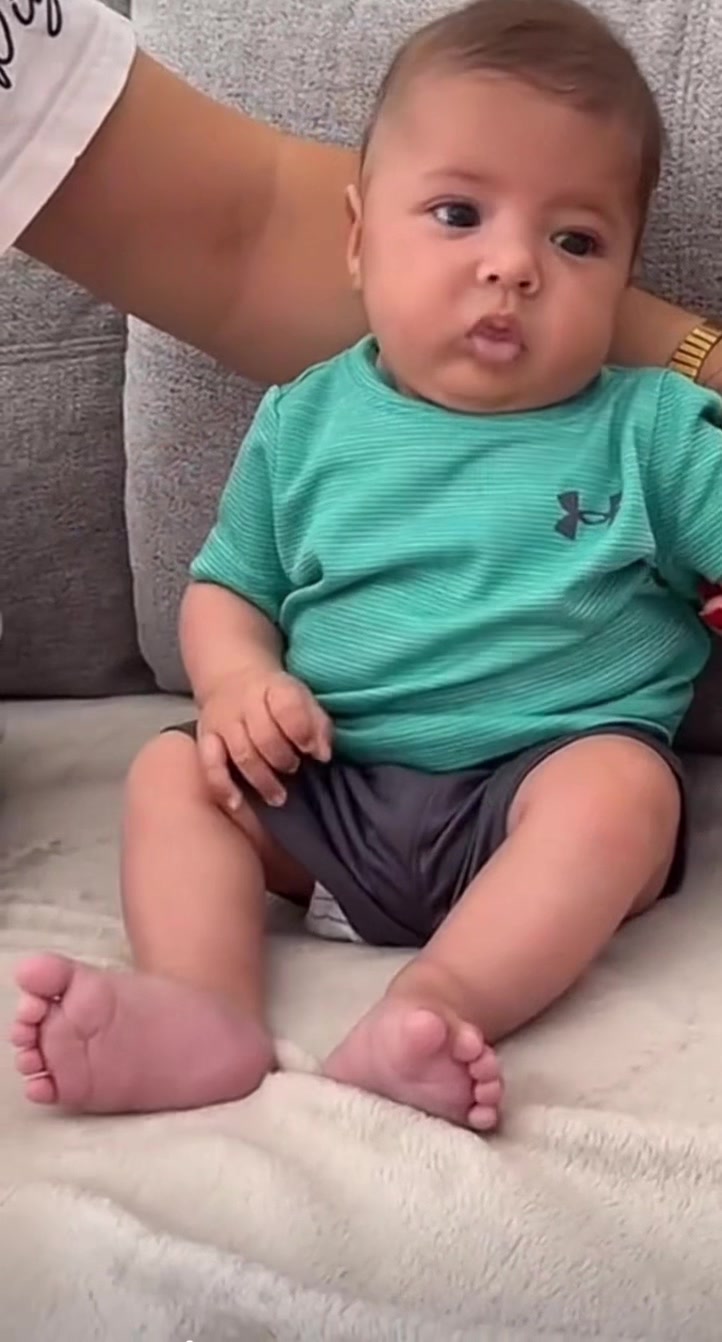 @Léo