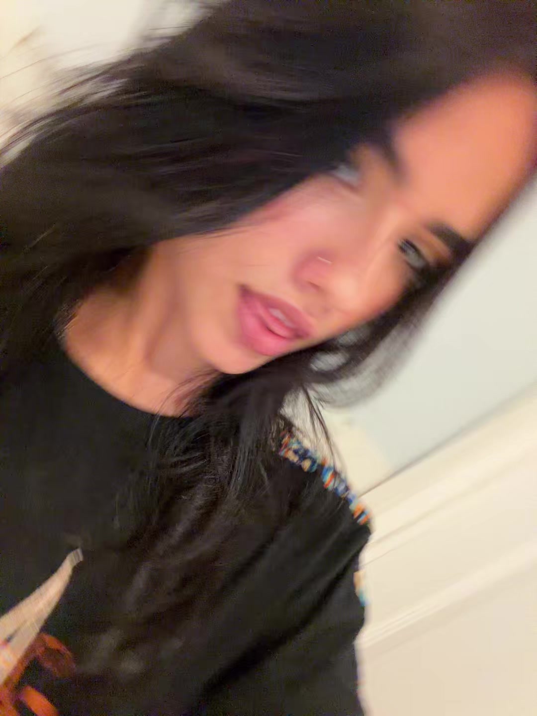 @M_🦦