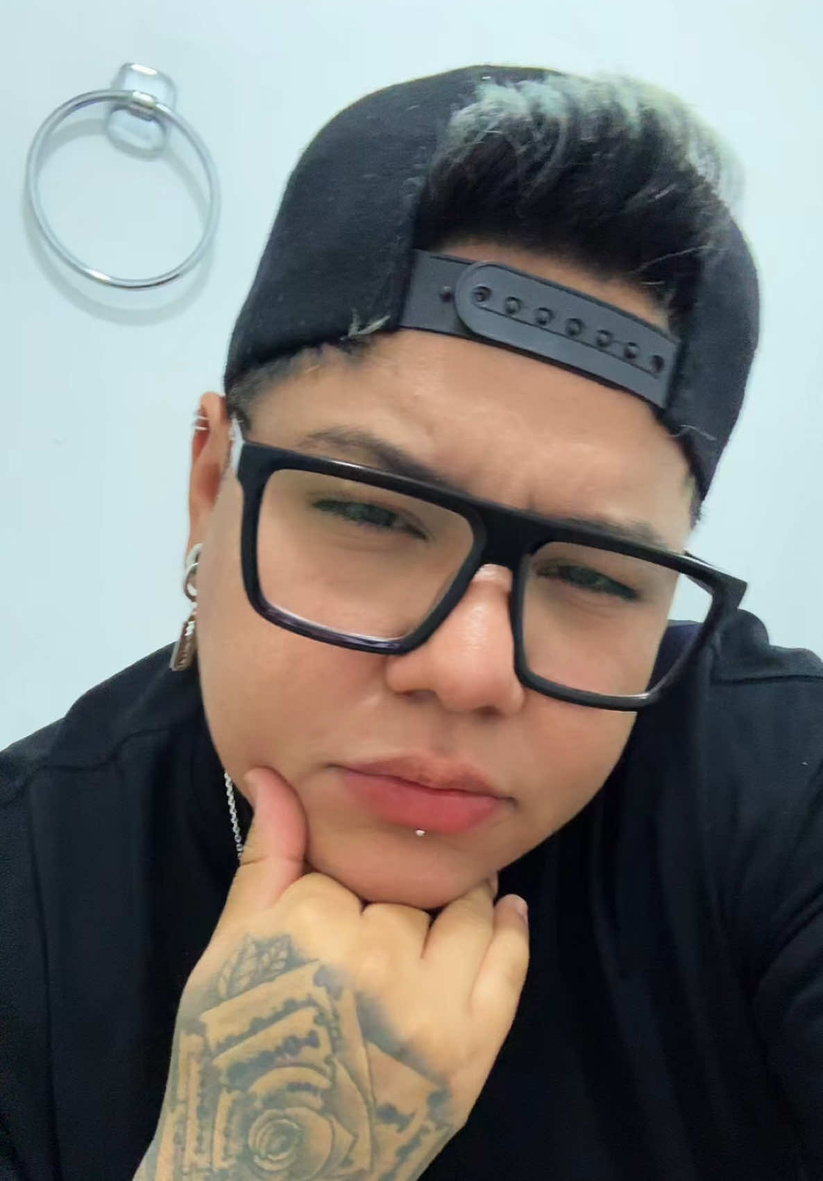 @🐼