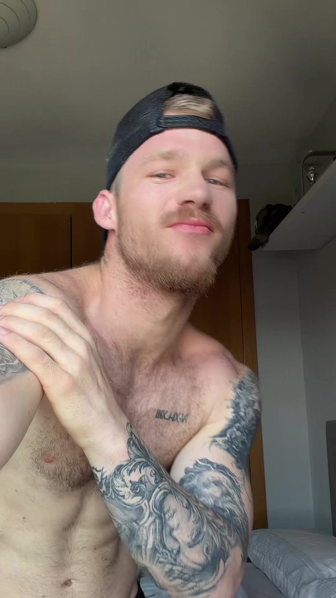 @AleeeX