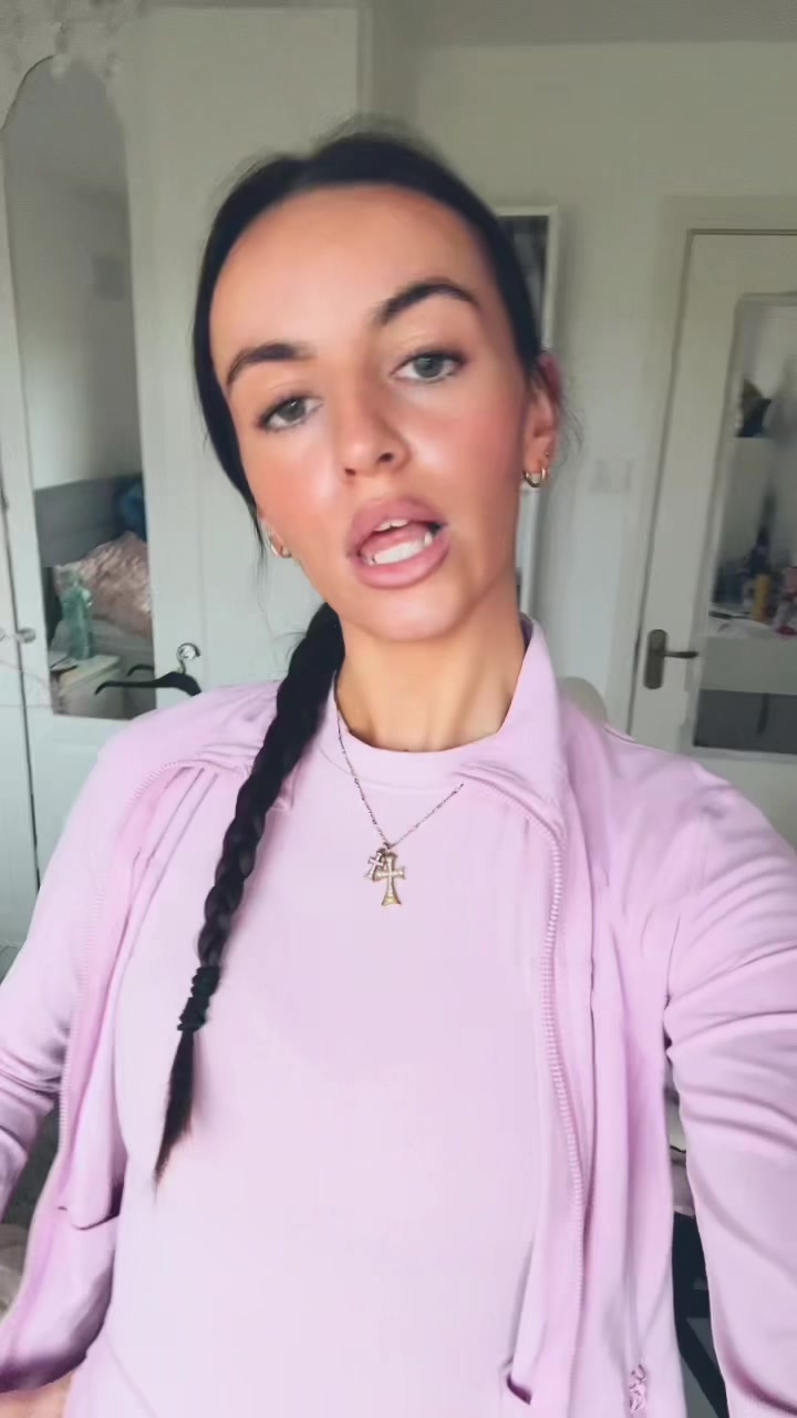 @holly🧿🍒