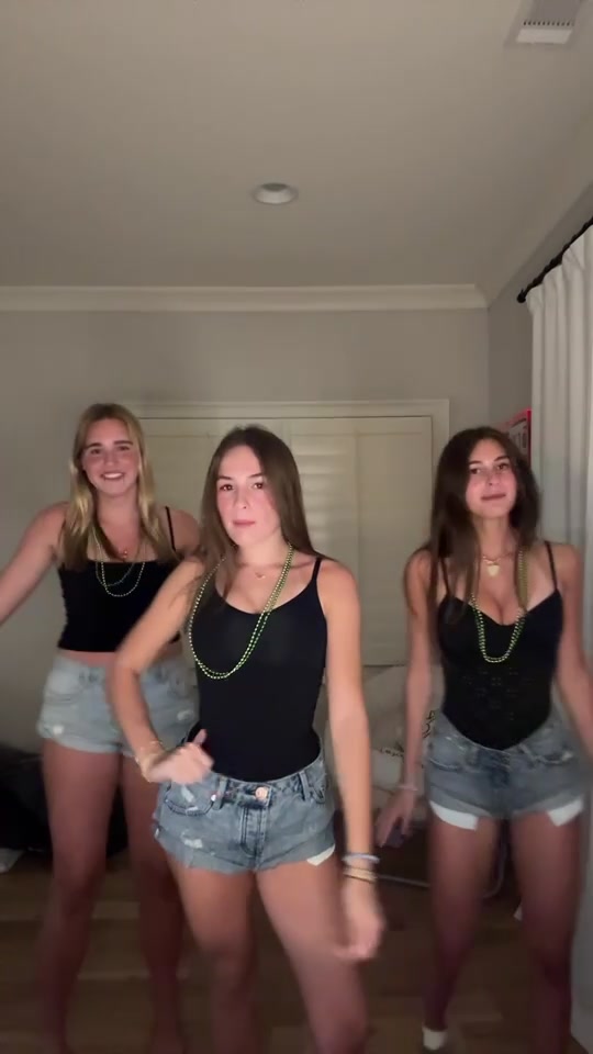 @Ava Gruenhut