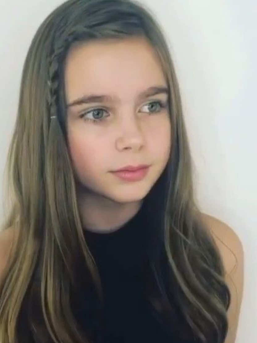 @𝐞𝐥