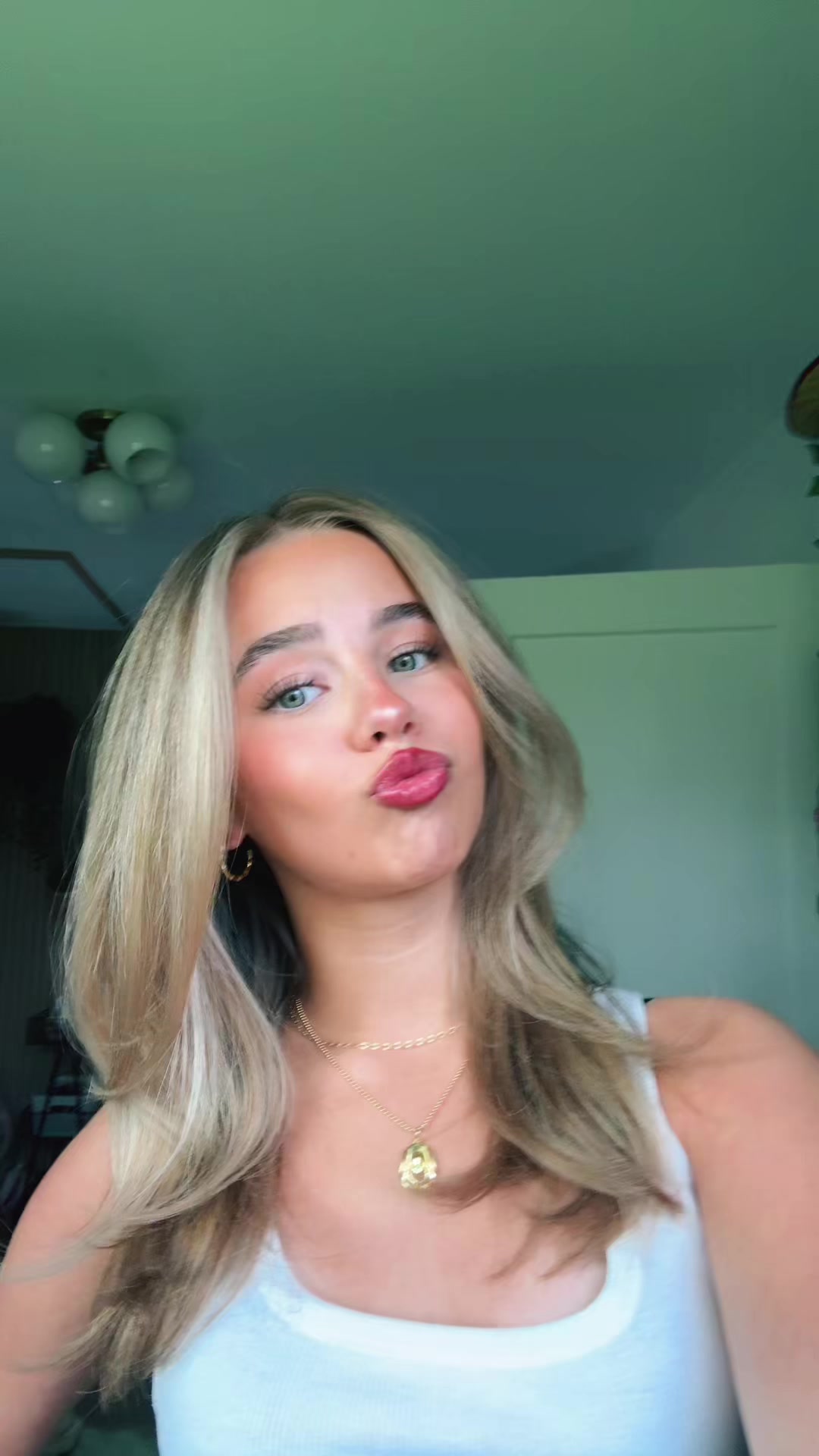 @brookeeritchie