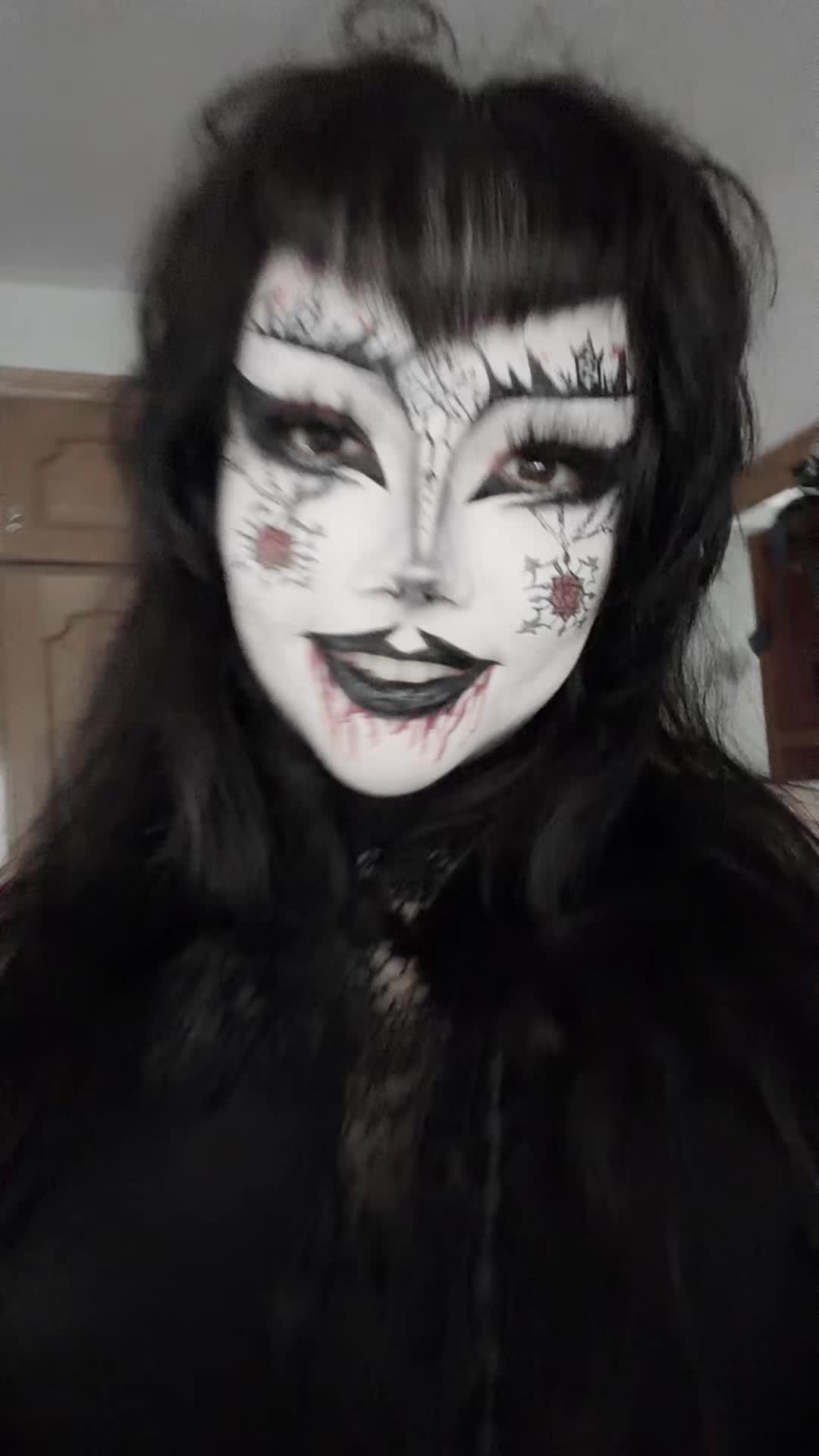@Spiderxlillie