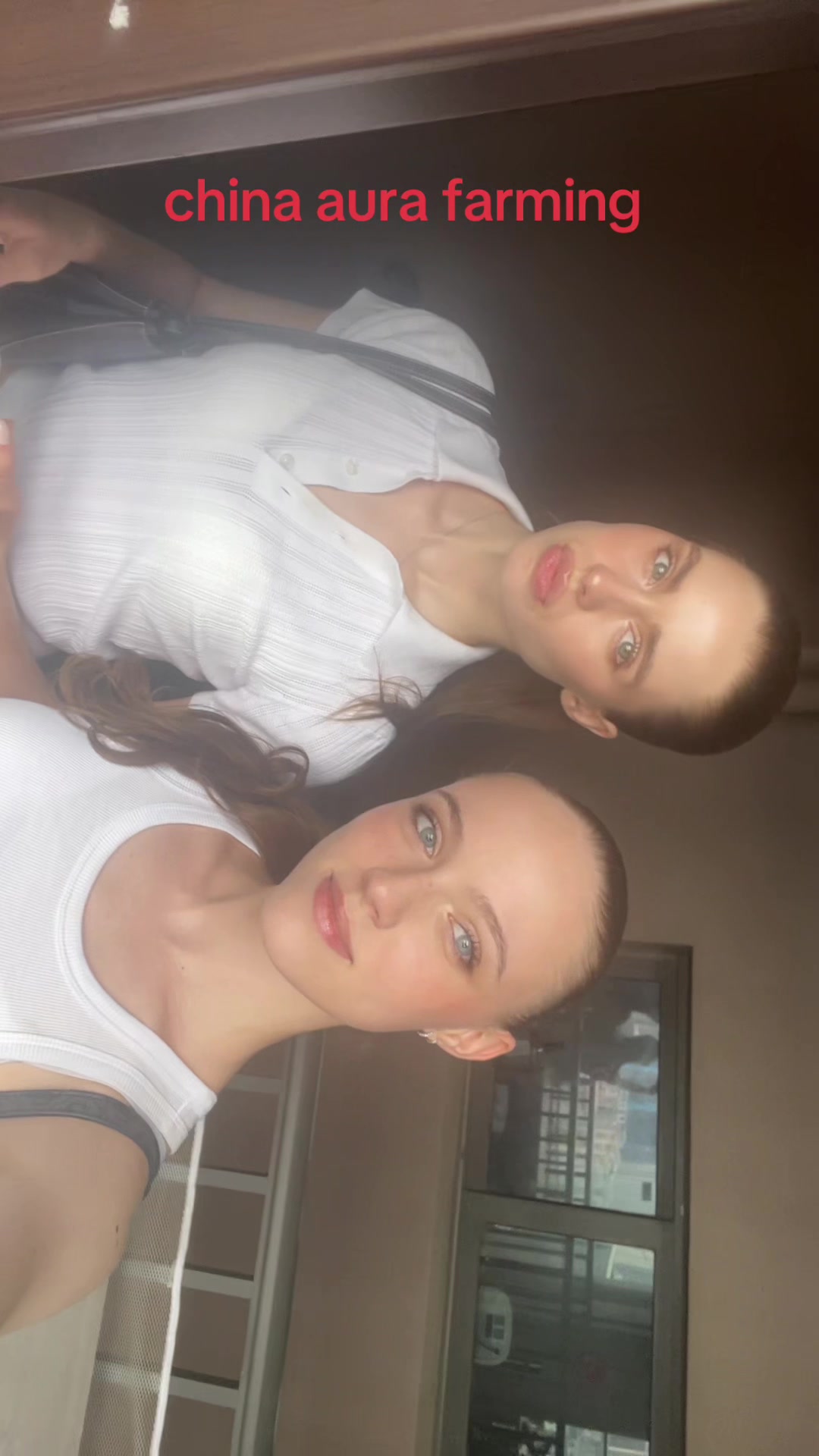 @ℳ𝒶𝓇𝒾𝒶_ℬ𝓊𝓏𝓏
