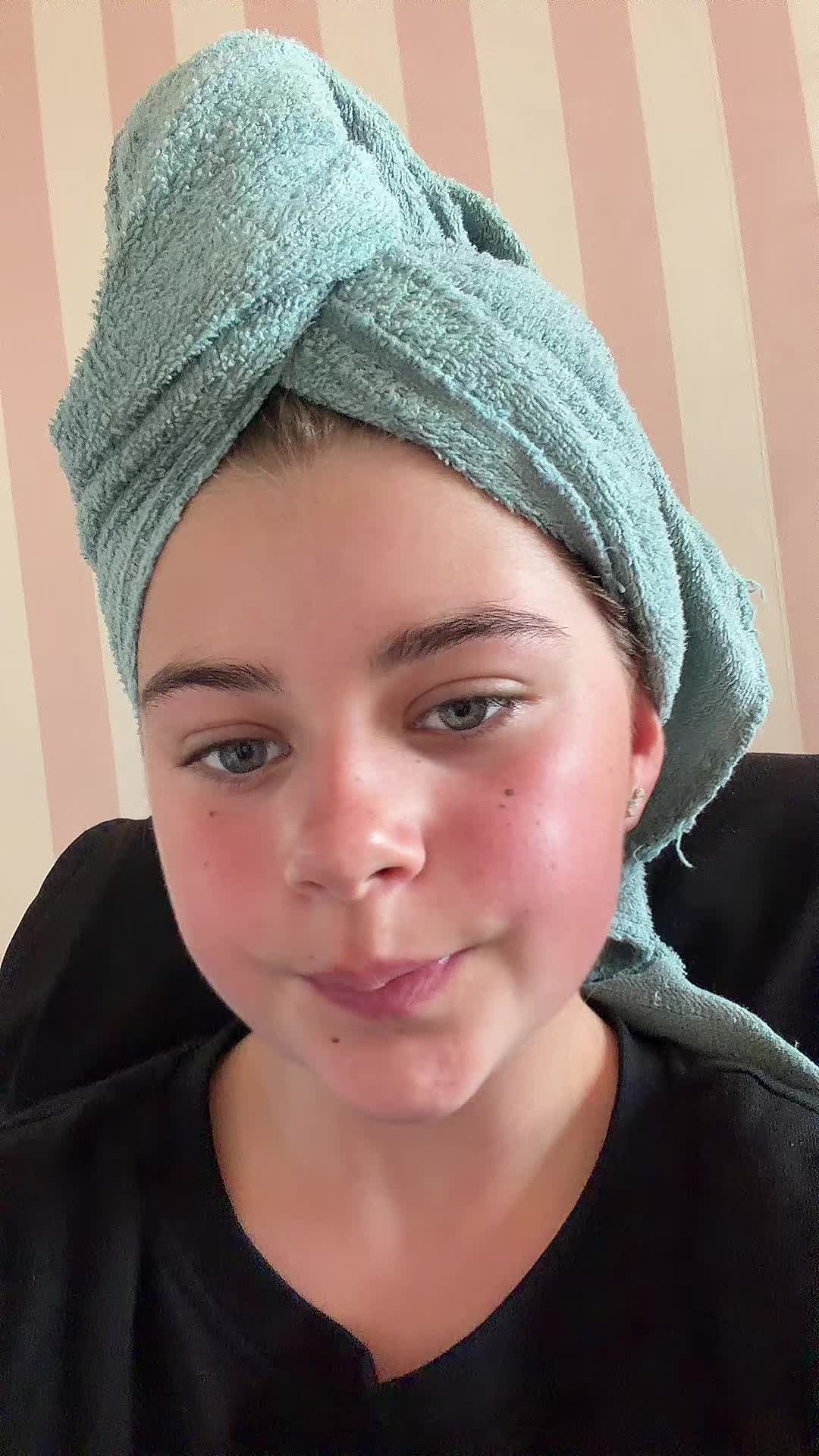 @ᗩᗰEᒪIᗩ💜🤪