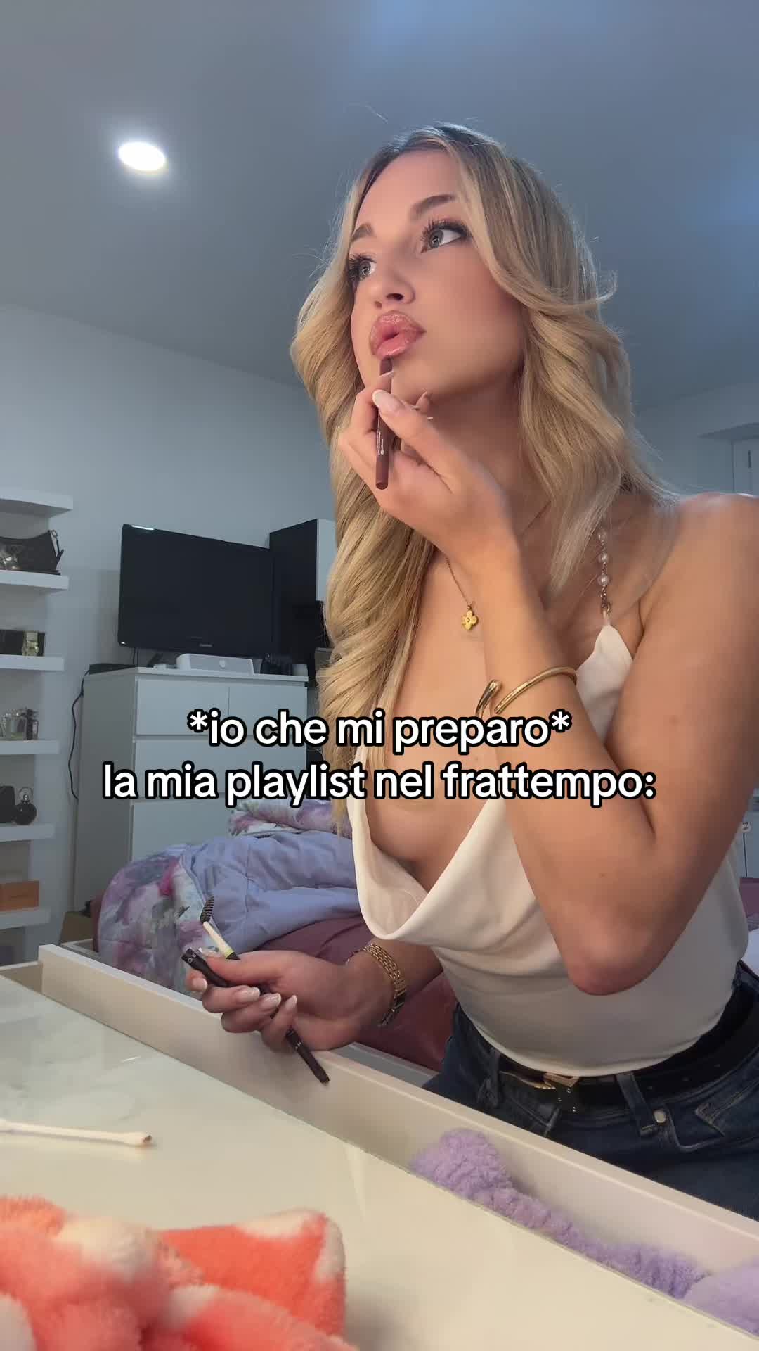 @elena_scaraia_