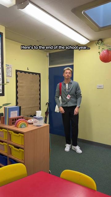 @Mr R - Teacher