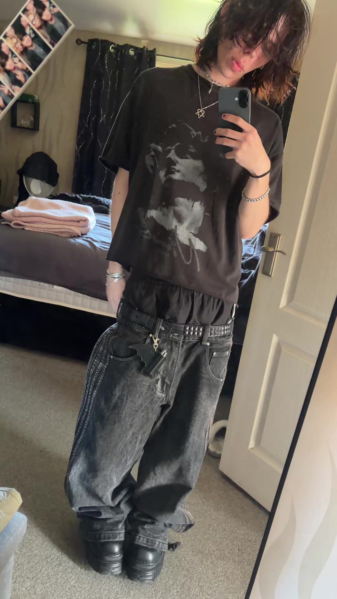 @bladeisonmywrist