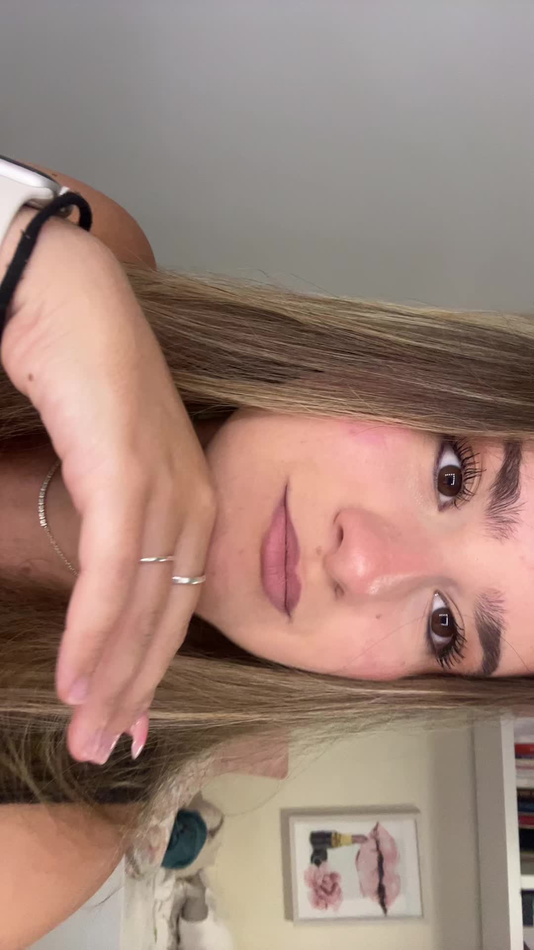 @roo🦋