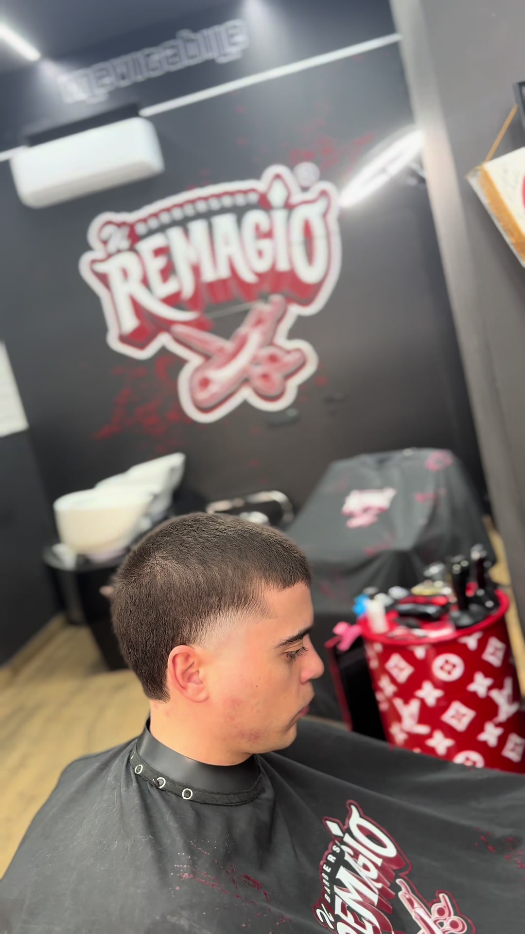 @Ilremagiobarber