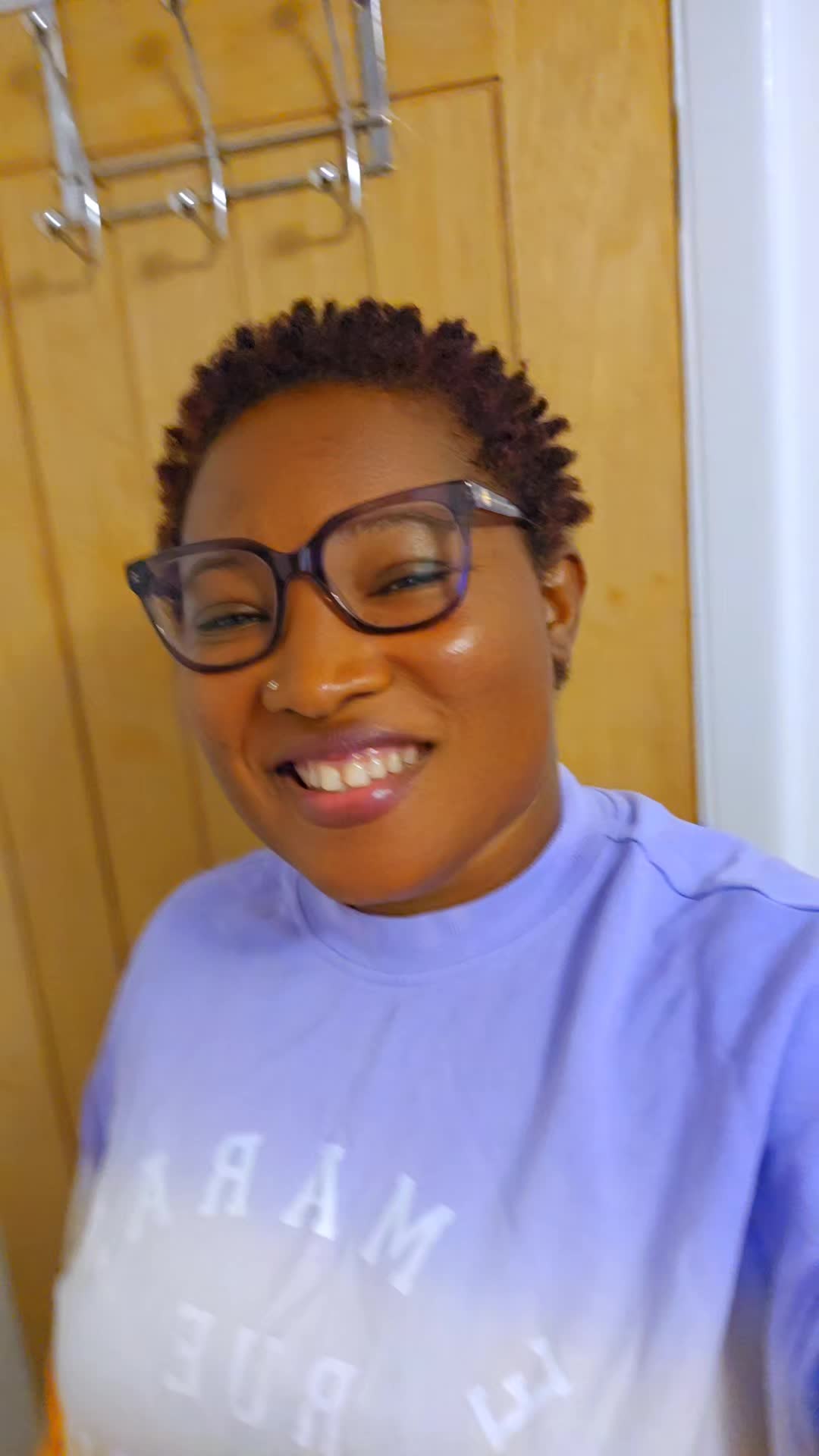 @Miss Nyhira💯💛🙏⚘️💐🍒❄️