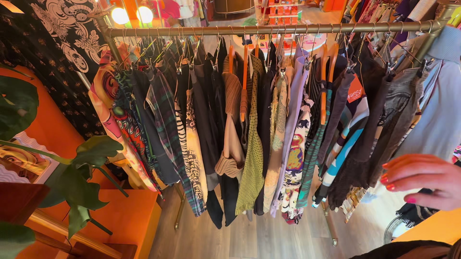 @FUSSY VINTAGE | Cardiff ๐