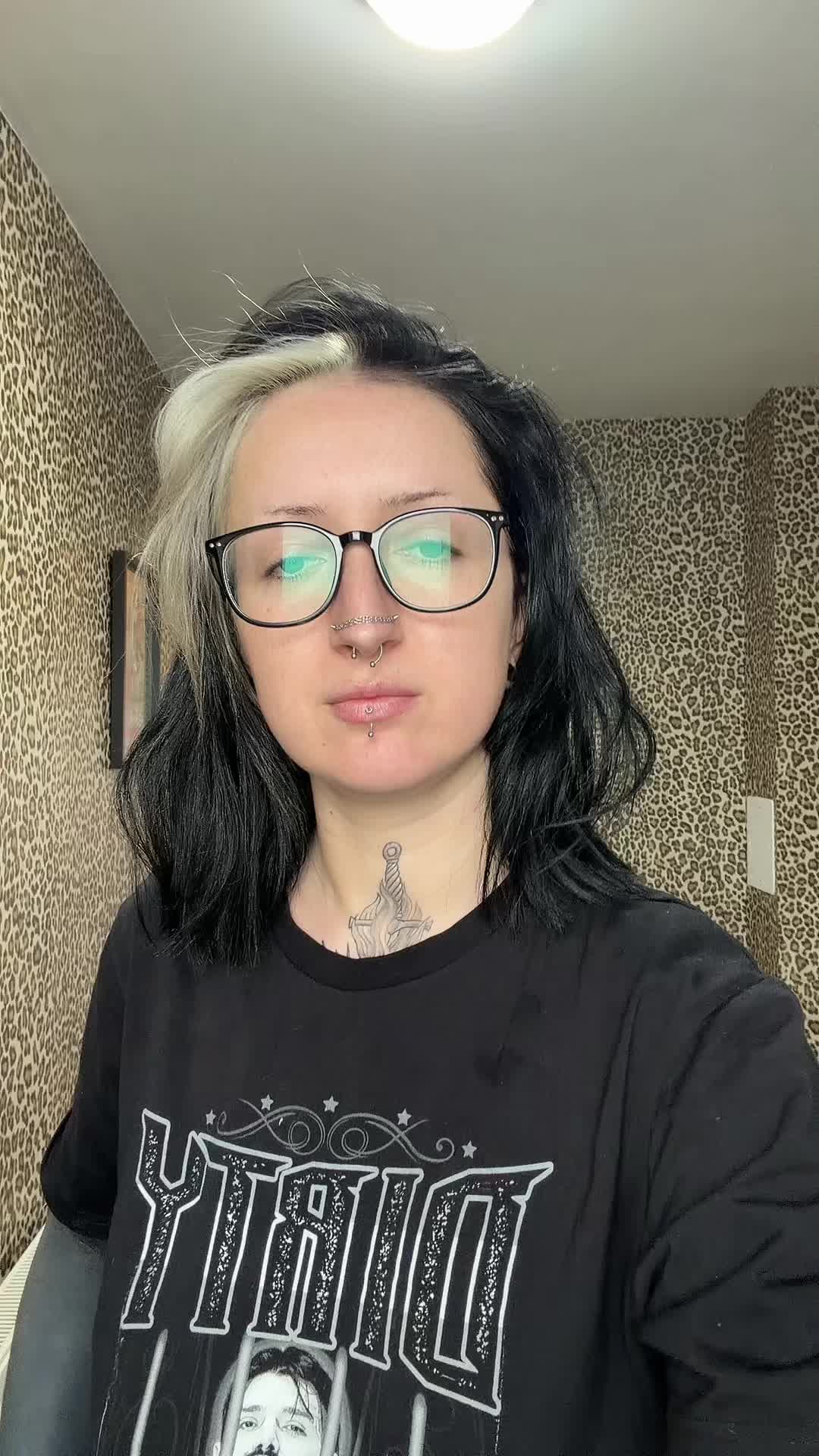 @skunkboii__