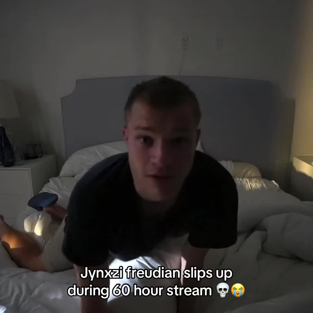@￼
