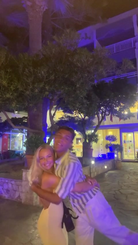 @lovafelicia