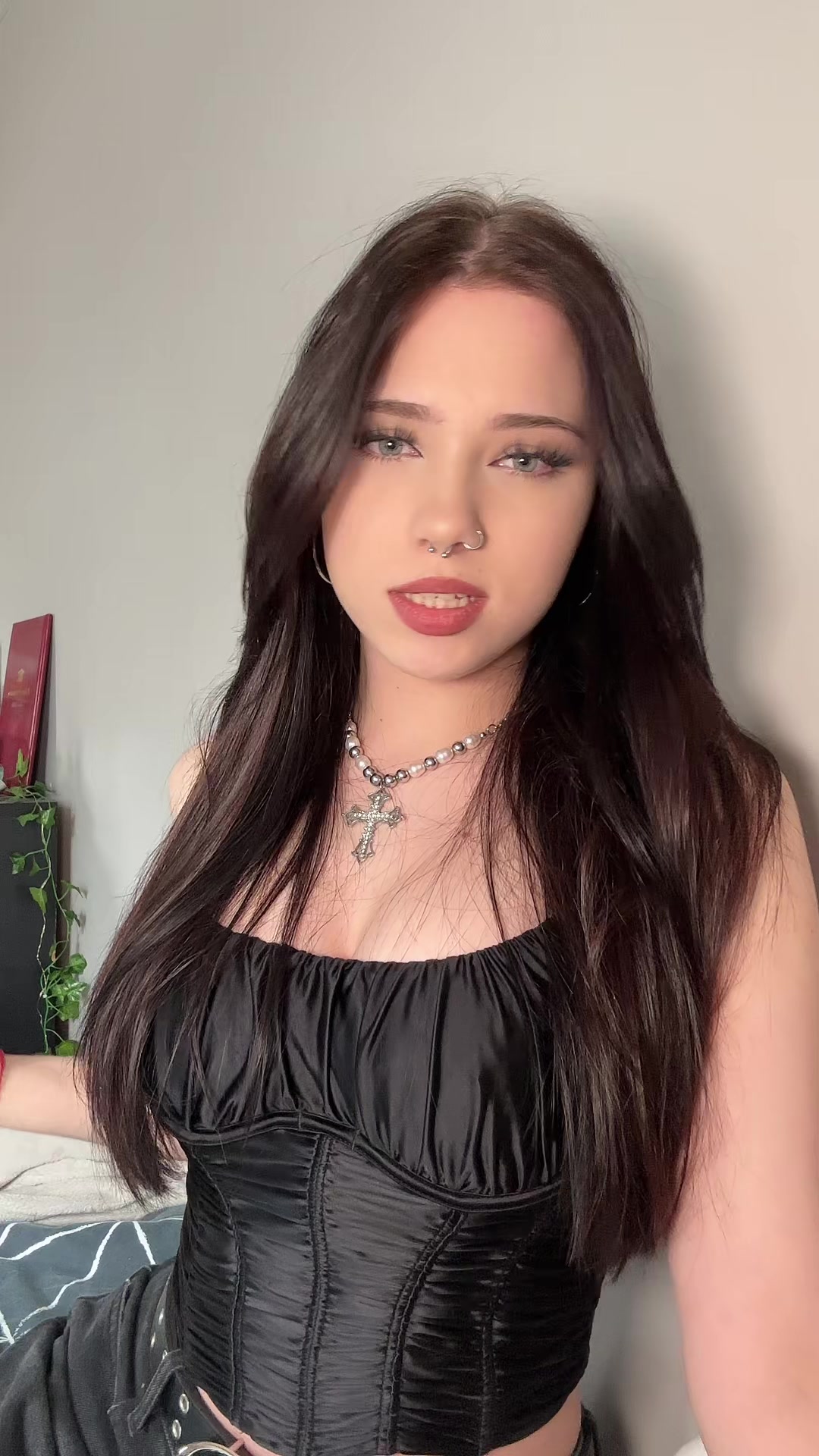 @_ronira