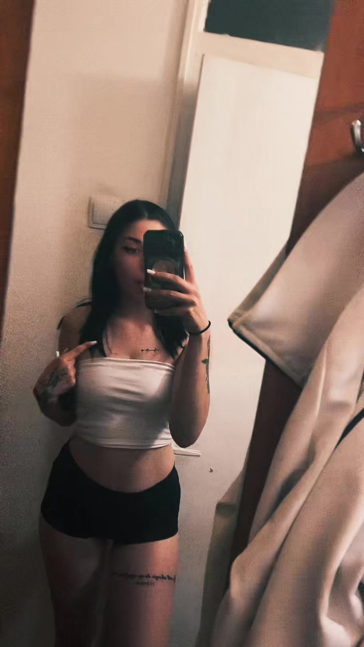 @Larisa Fazakas145
