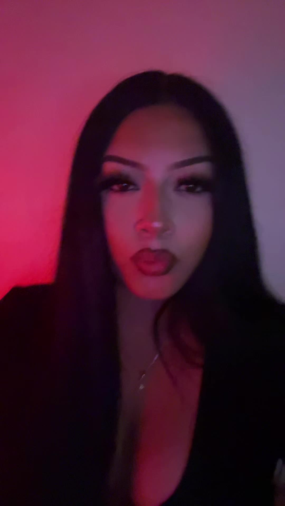 @𝓕𝓮𝓻𝓷𝓪𝓷𝓭𝓪 💋