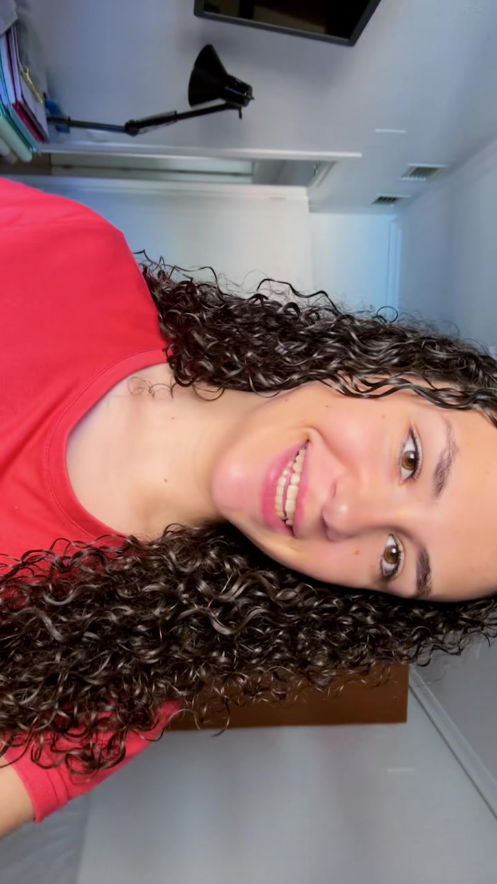 @curly 𝑔𝑖𝑟𝑙٭