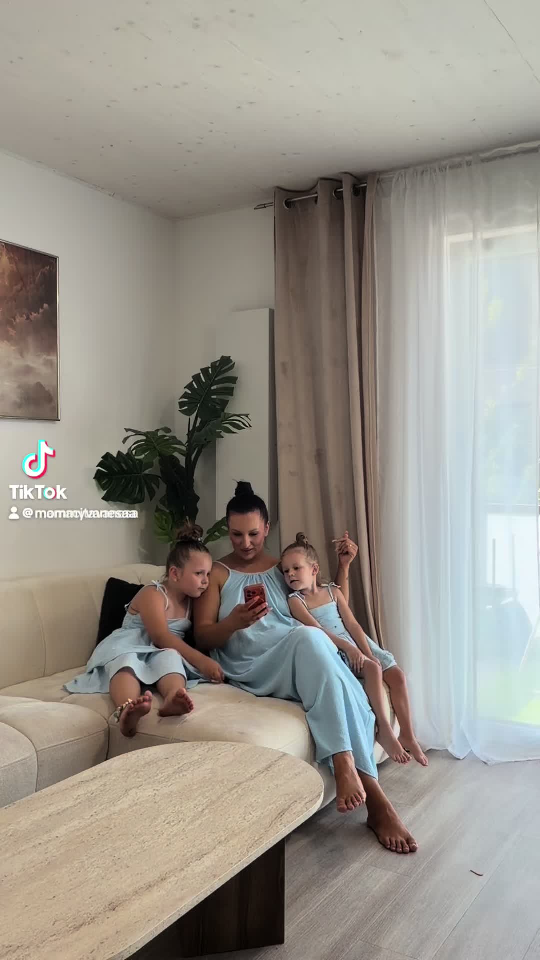 @mommyvanesaa
