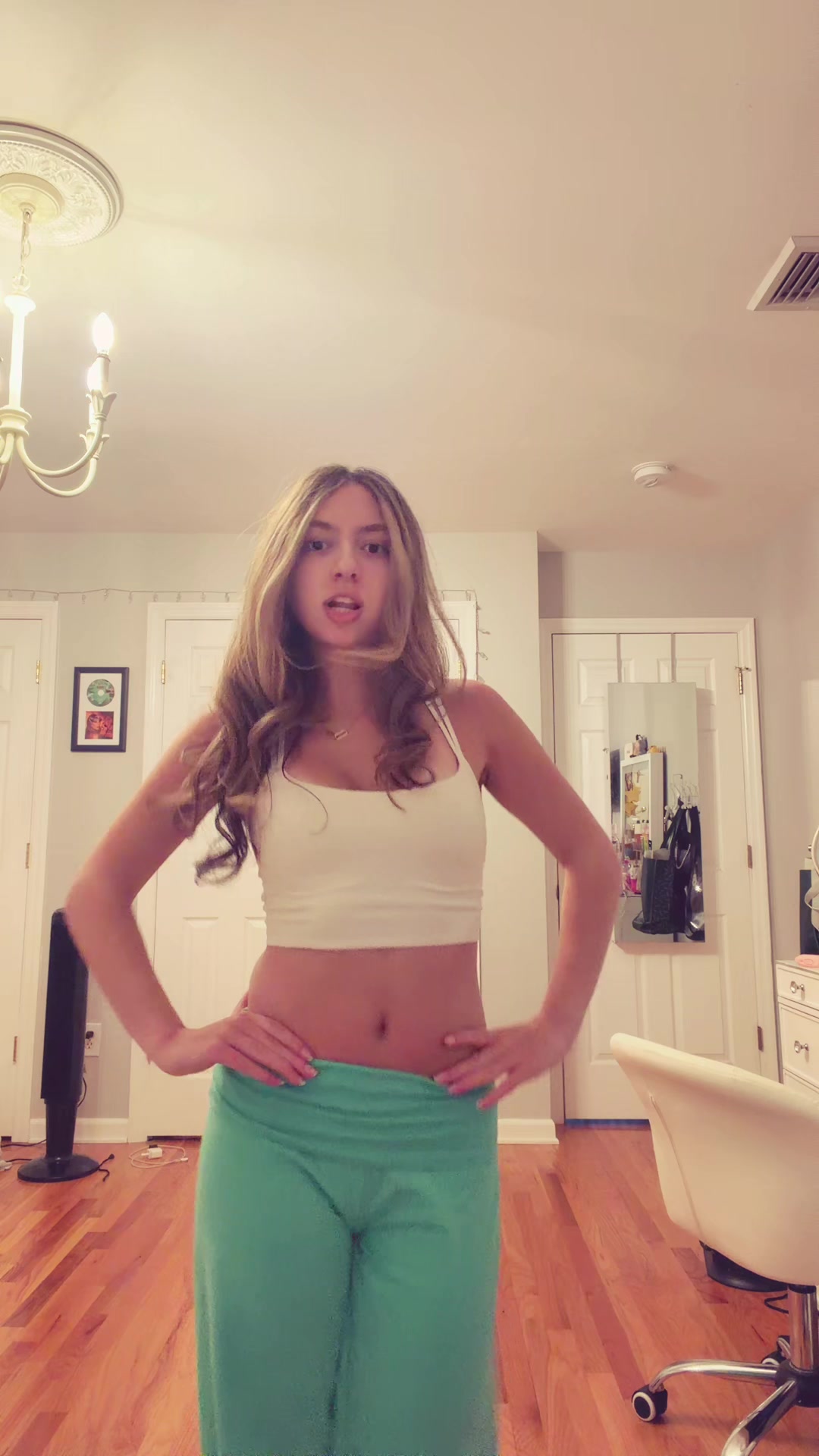 @isabella