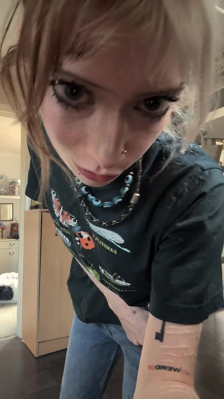 @EliEEYIYO