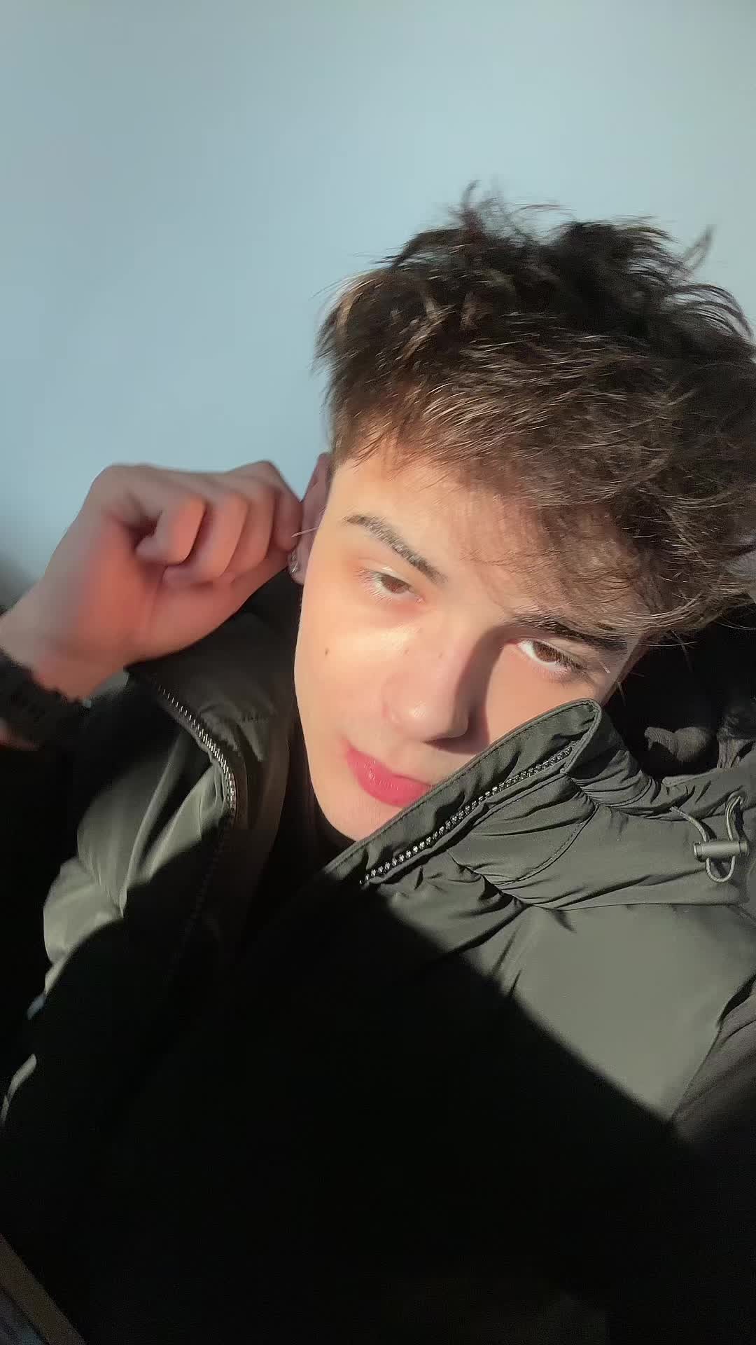 @carloskrl