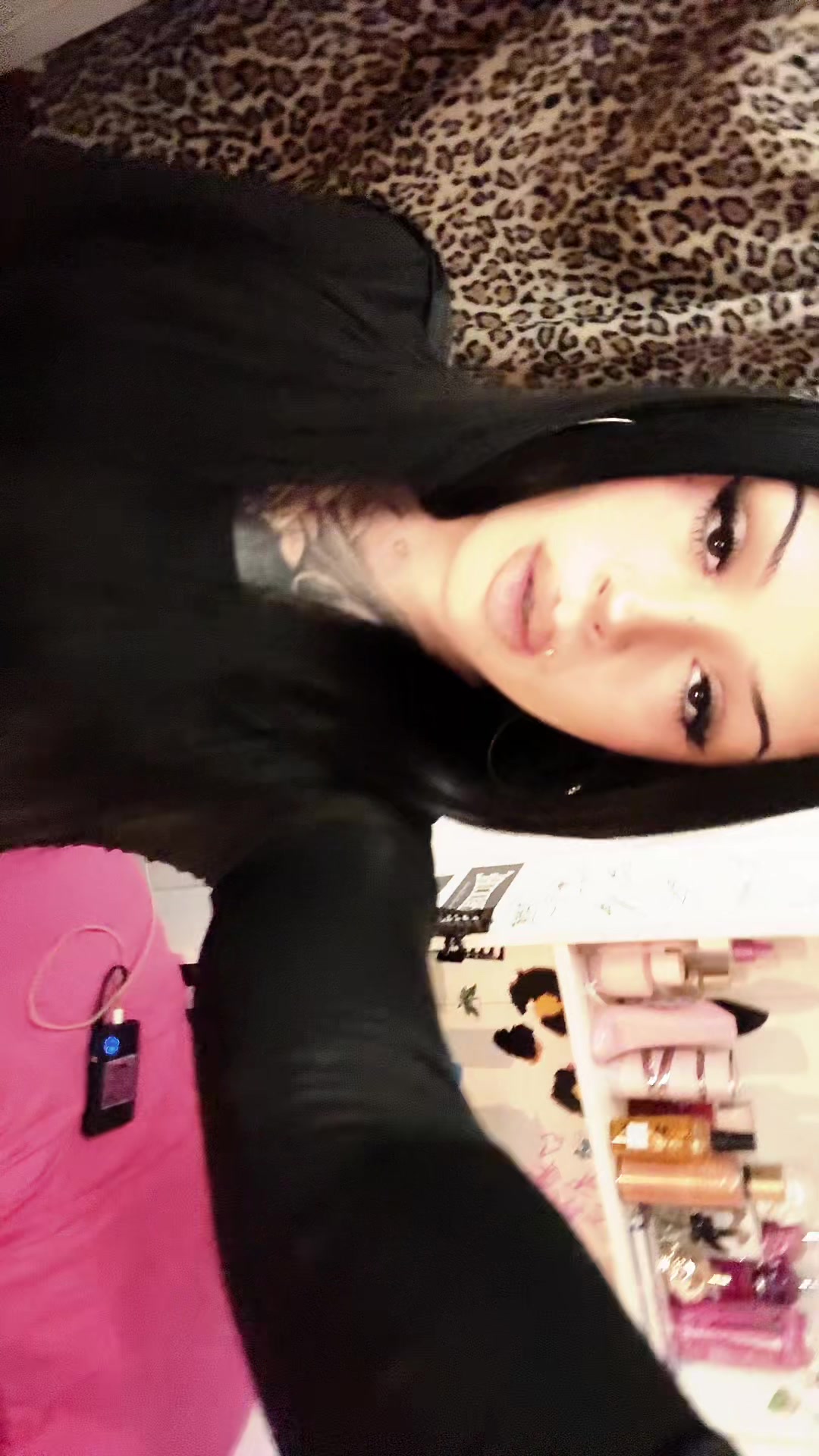 @N4yyy